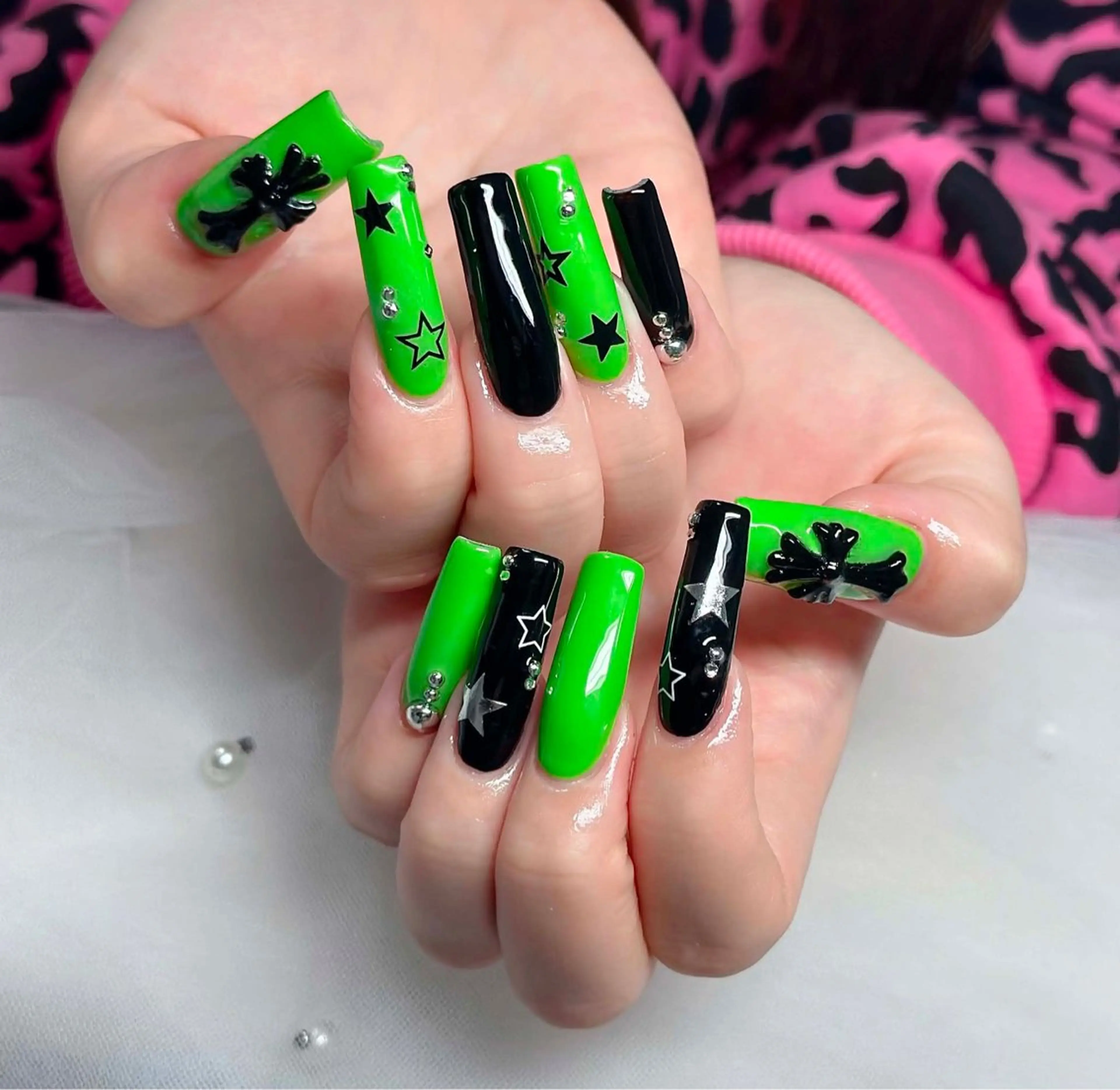 ネイル フレンチネイル ジェルネイル ハロウィン 韓国ネイル マグネットネイル ハンドネイル Hbaby nailのネイルデザイン