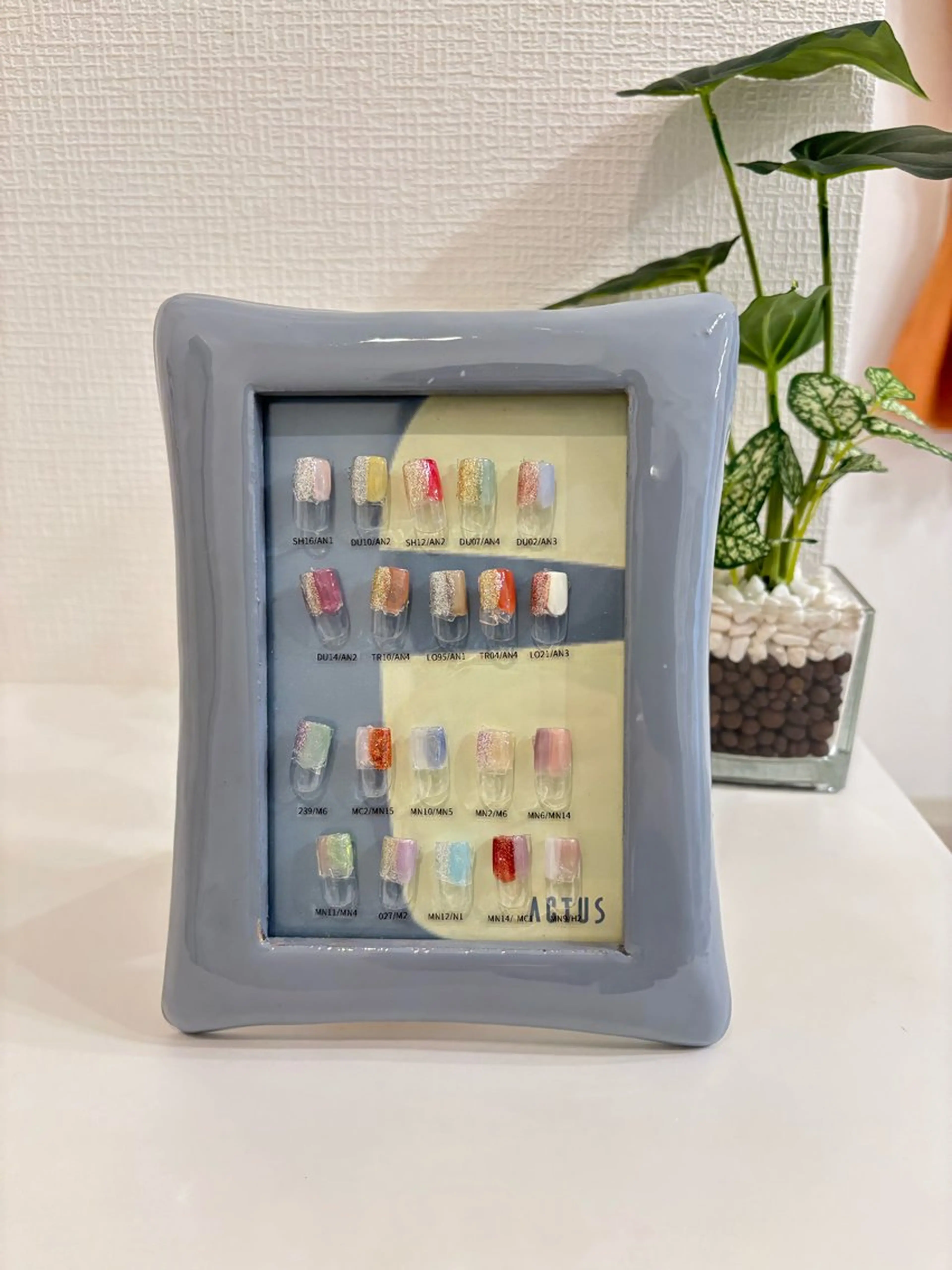 ネイル ハンドネイル 福山 千尋のネイルデザイン