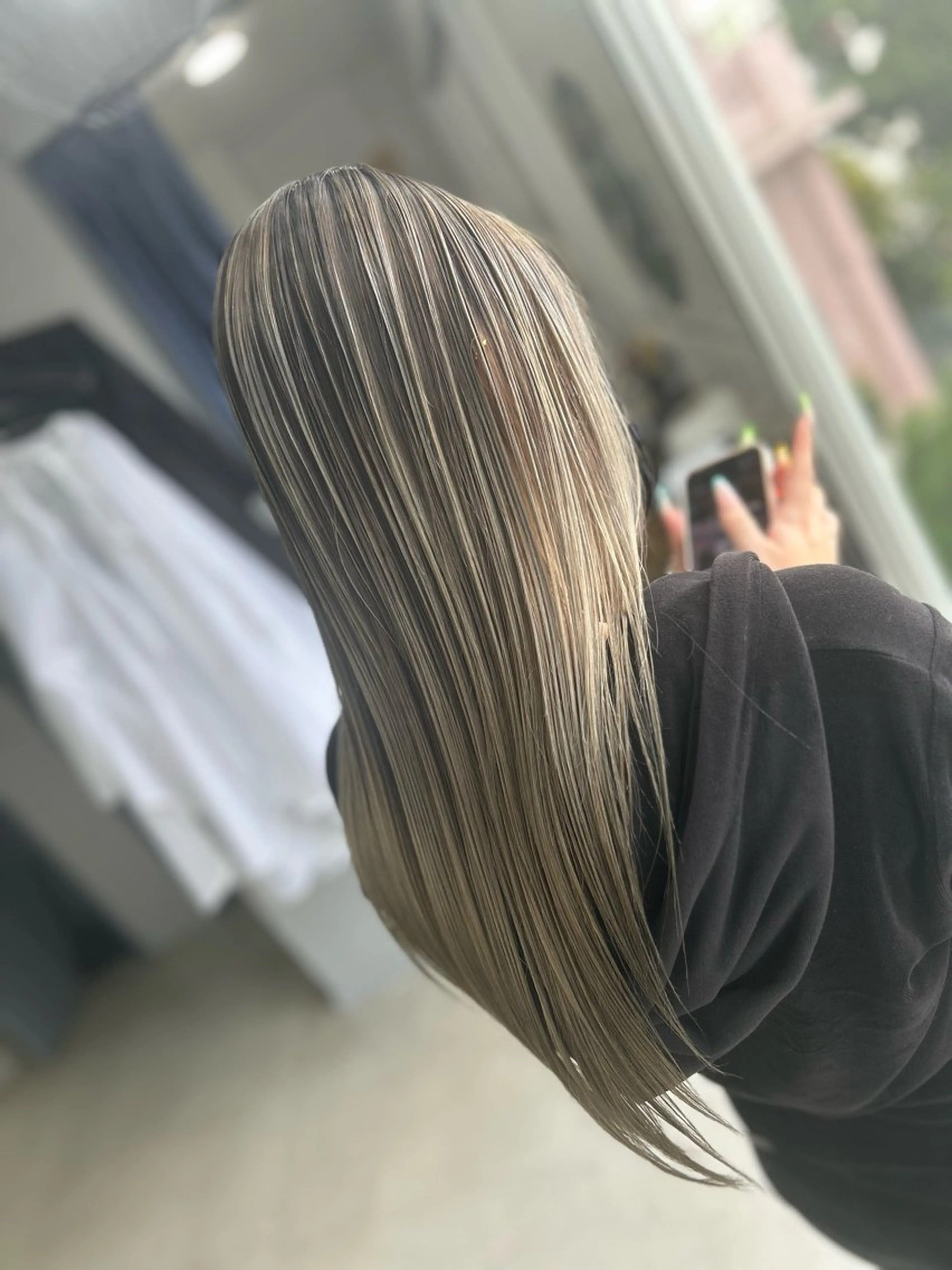 ロング カラー ヘアアレンジ VIM hairおもろまち店のヘアスタイル