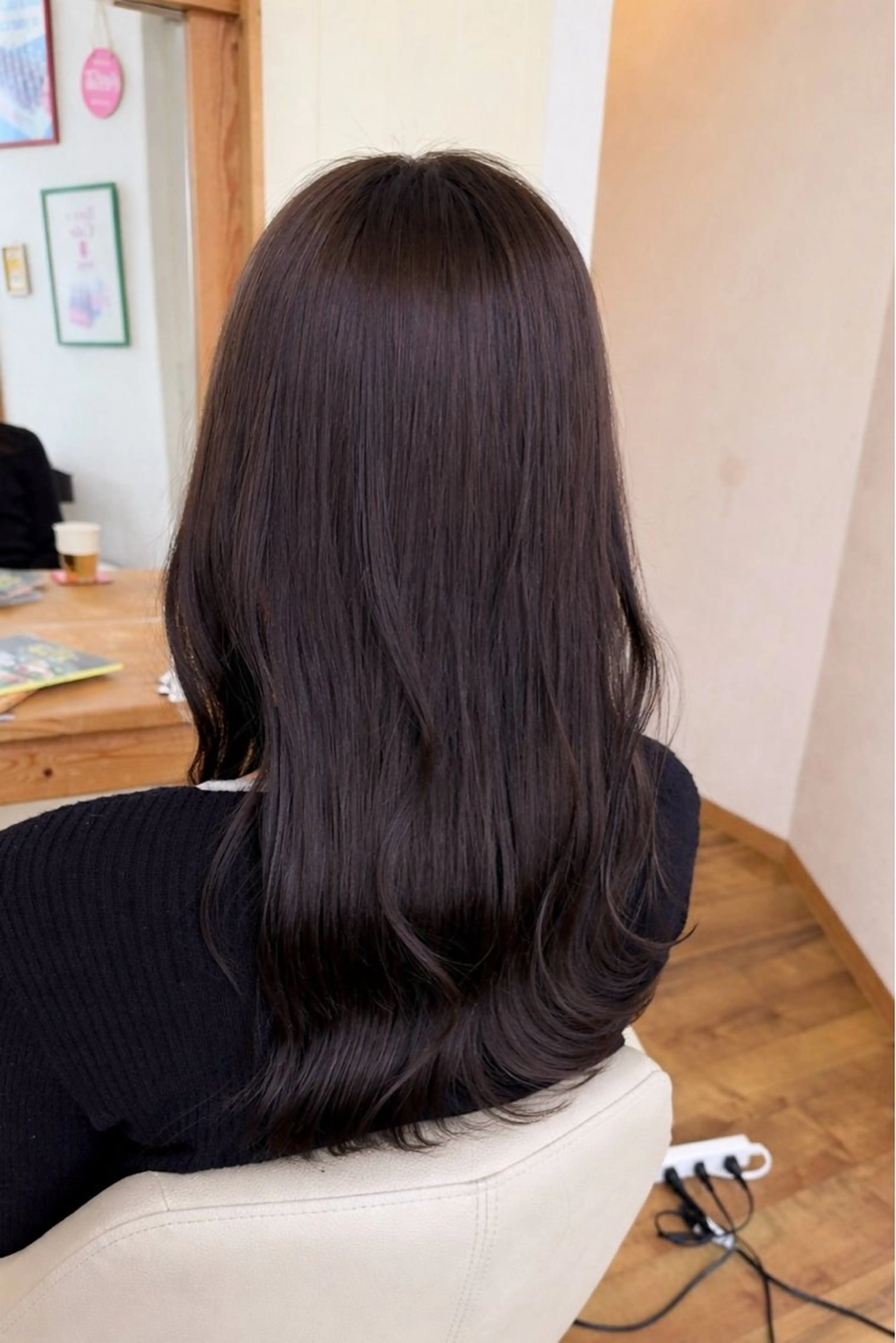 セミロング カット ヘアカラー トリートメント 細貝 舞利のヘアスタイル