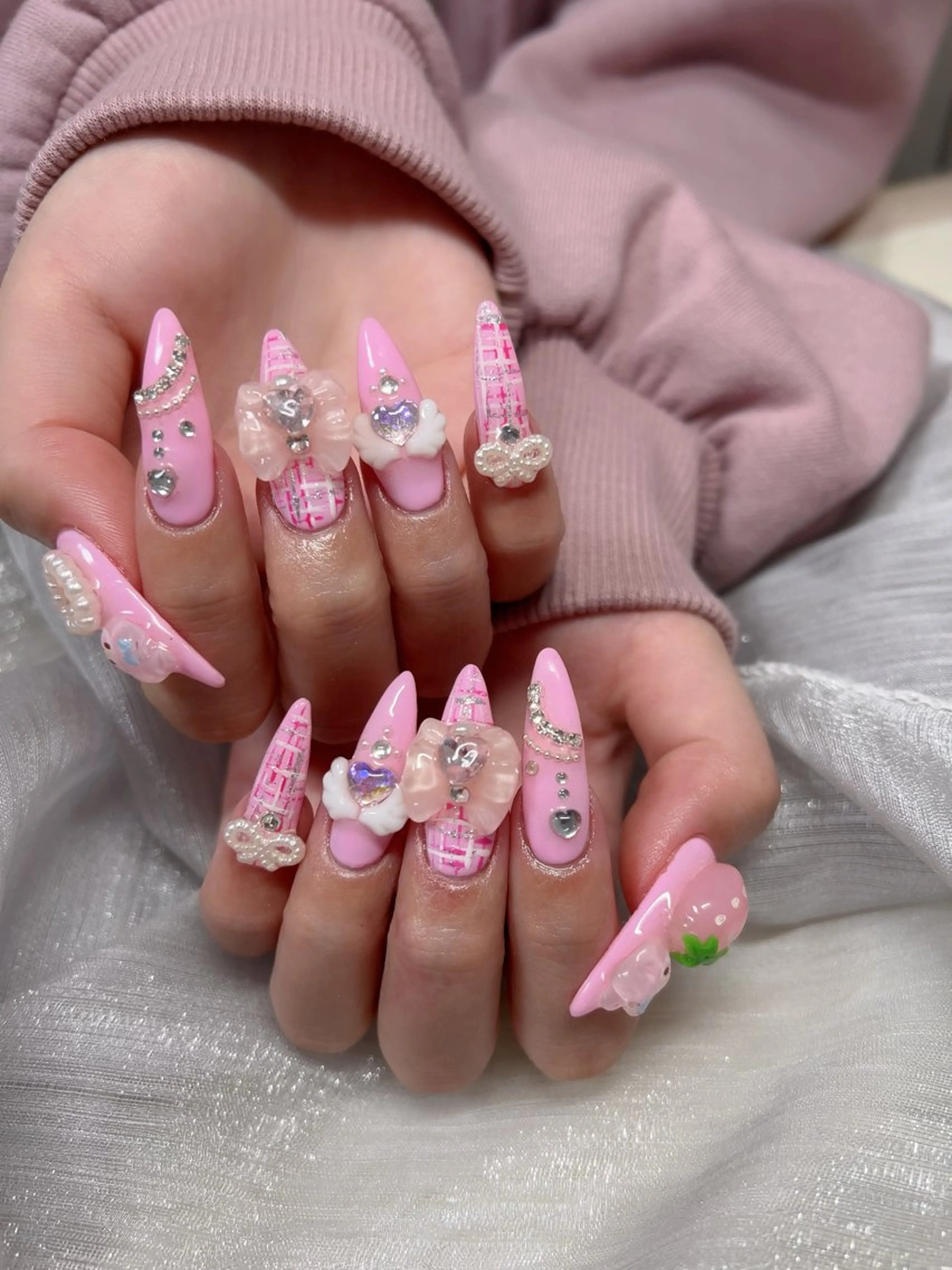 ネイル ハンドネイル ＆ME アンドミーのネイルデザイン