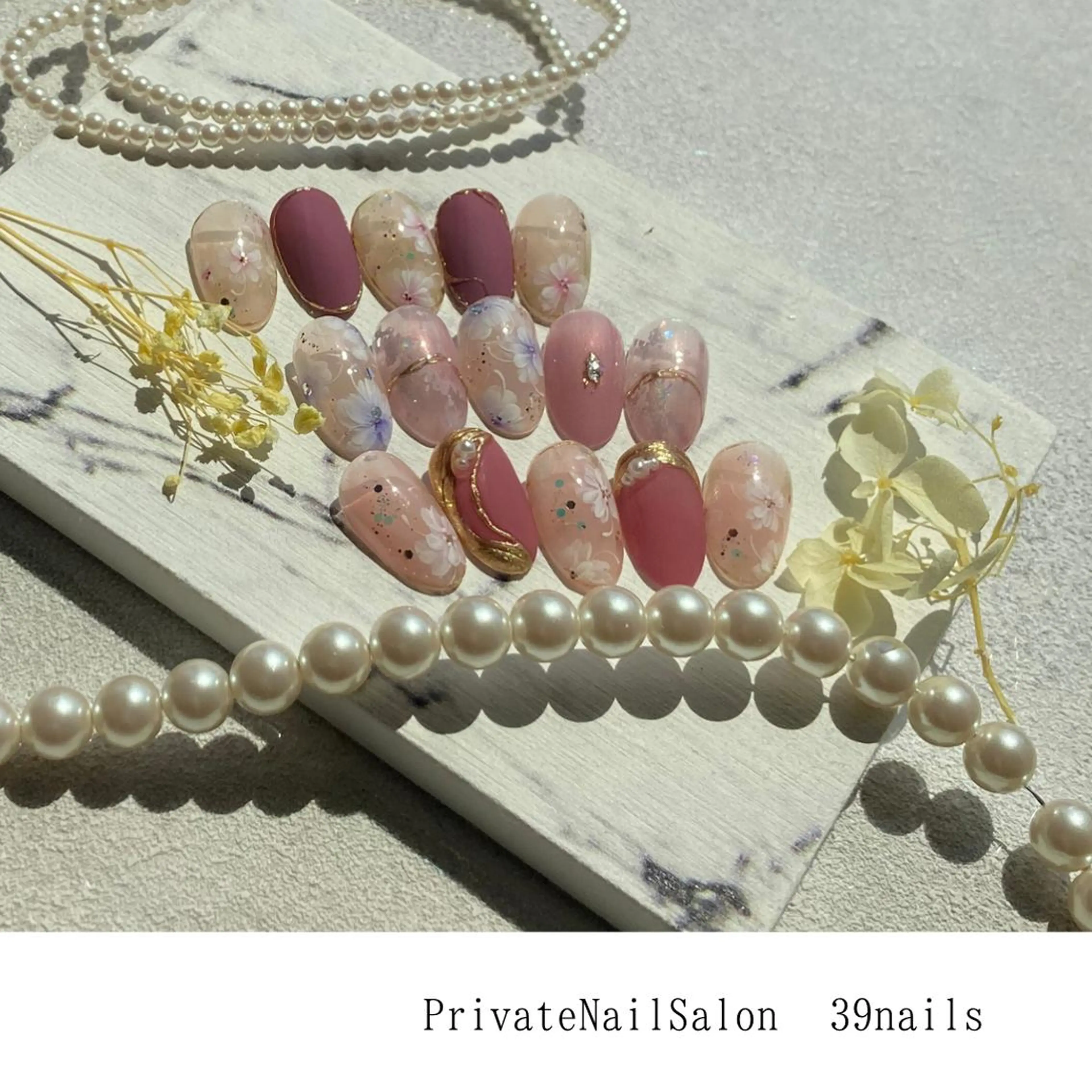 ネイル ボルドー フラワーネイル ニュアンスネイル オフィスネイル ピンク 39-nails EharaMikuのネイルデザイン