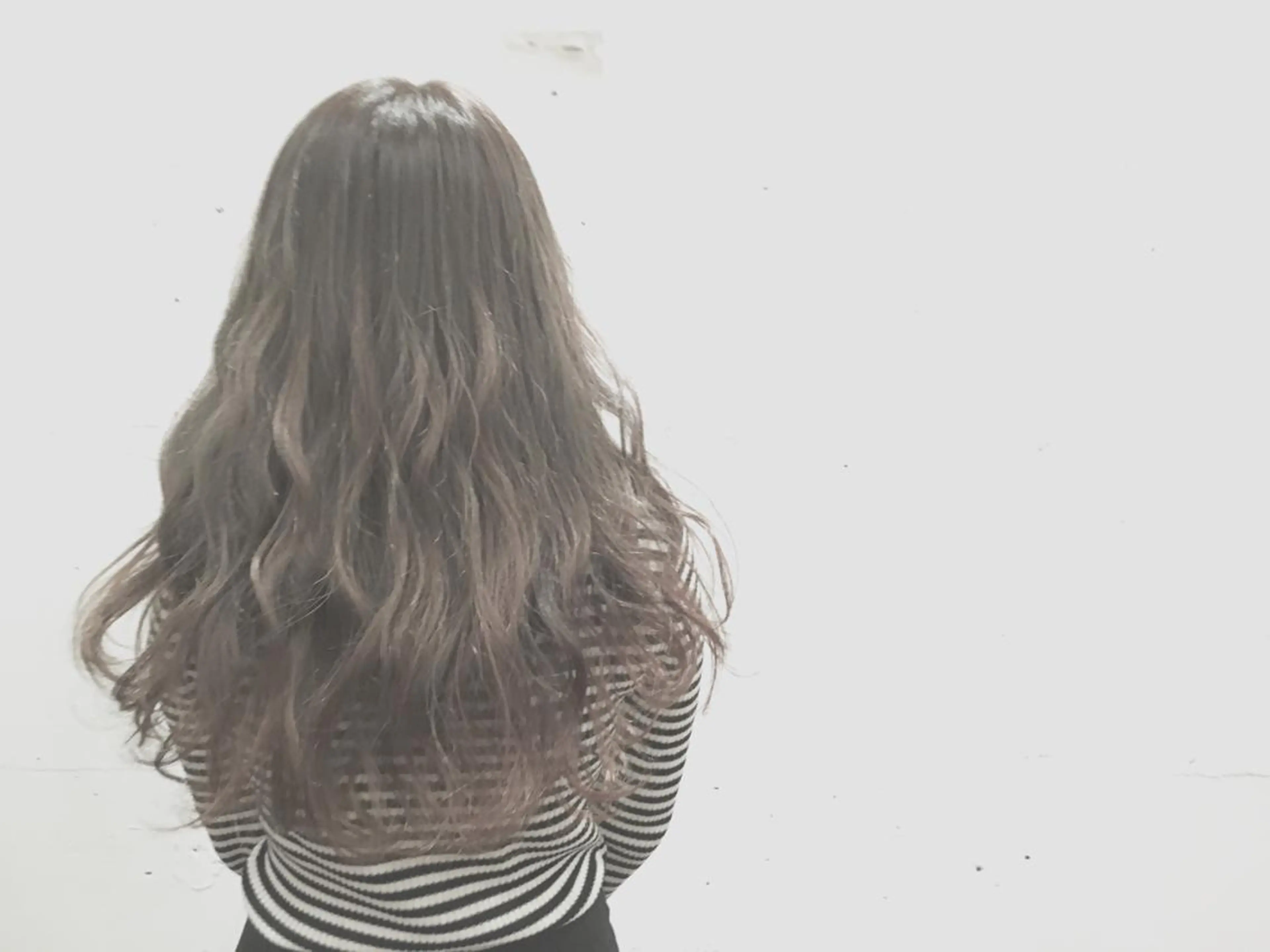 ロング カラー アッシュ ハイライトカラー 3Dハイライト ハイライト てんま さやかのヘアスタイル