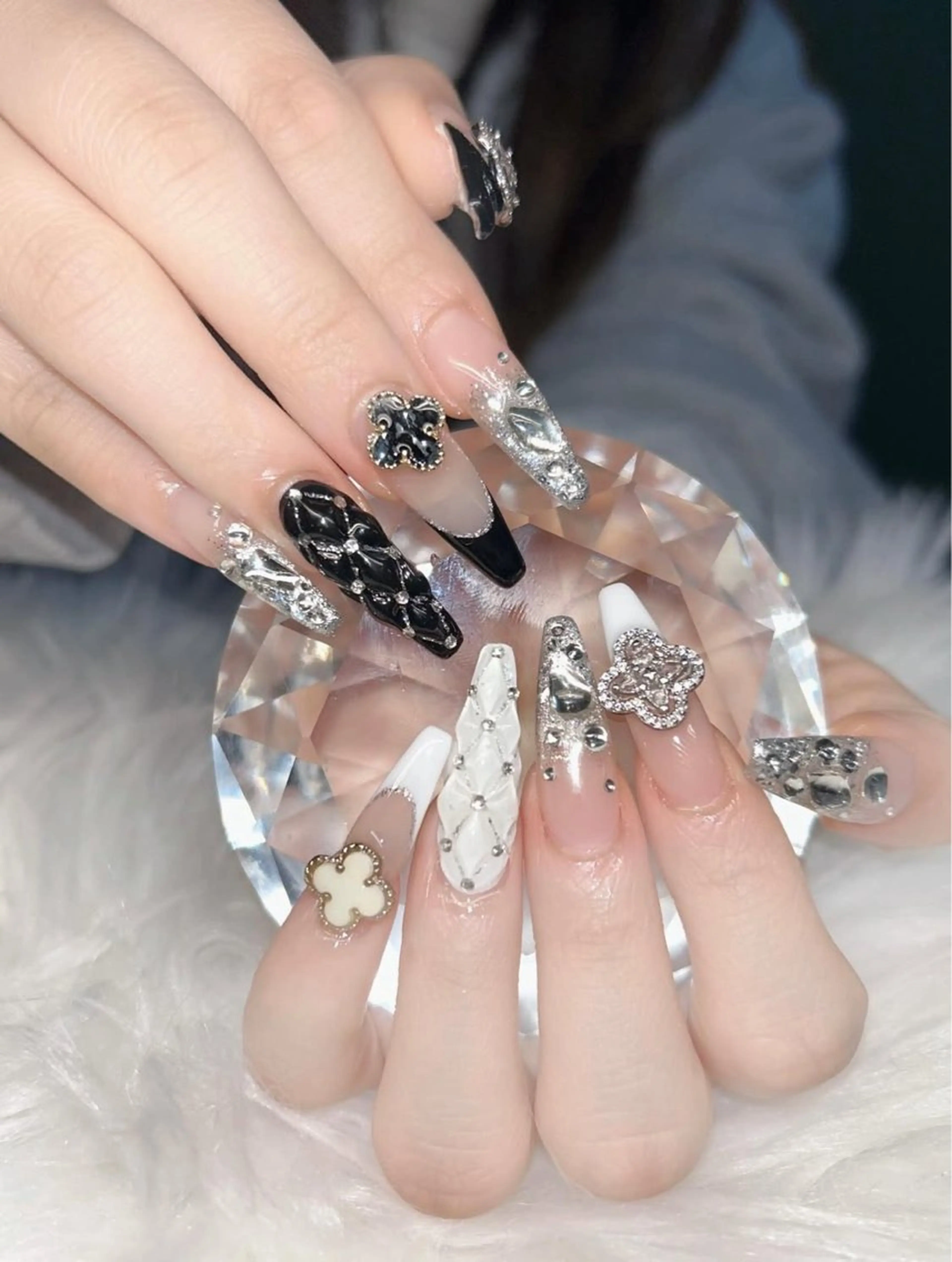 ネイル アートネイル オーロラネイル チークネイル 長さ出し フットネイル ハンドネイル 銀河_ Chan nailsのネイルデザイン