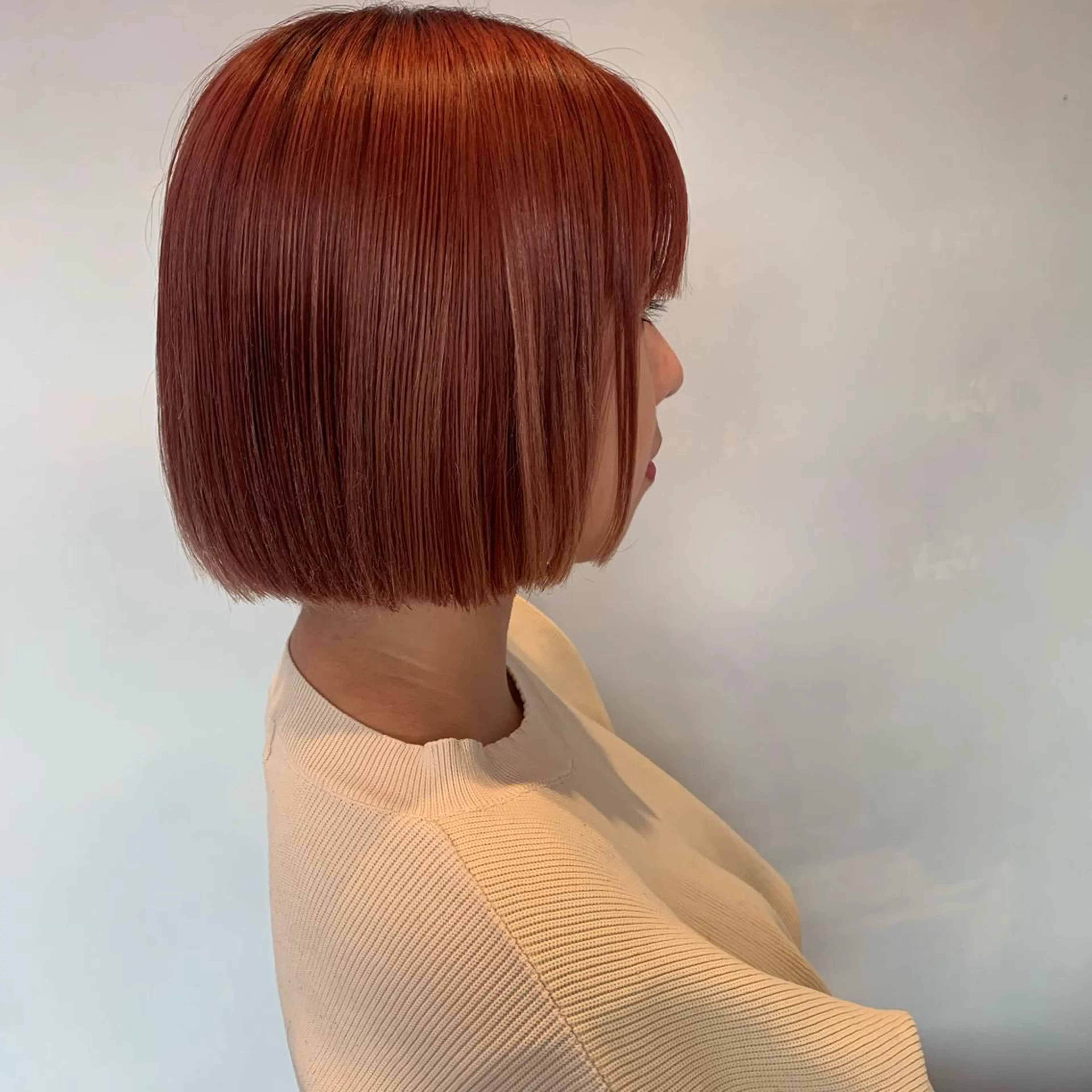 ショート カラー SAKINO. ベージュカラーのヘアスタイル