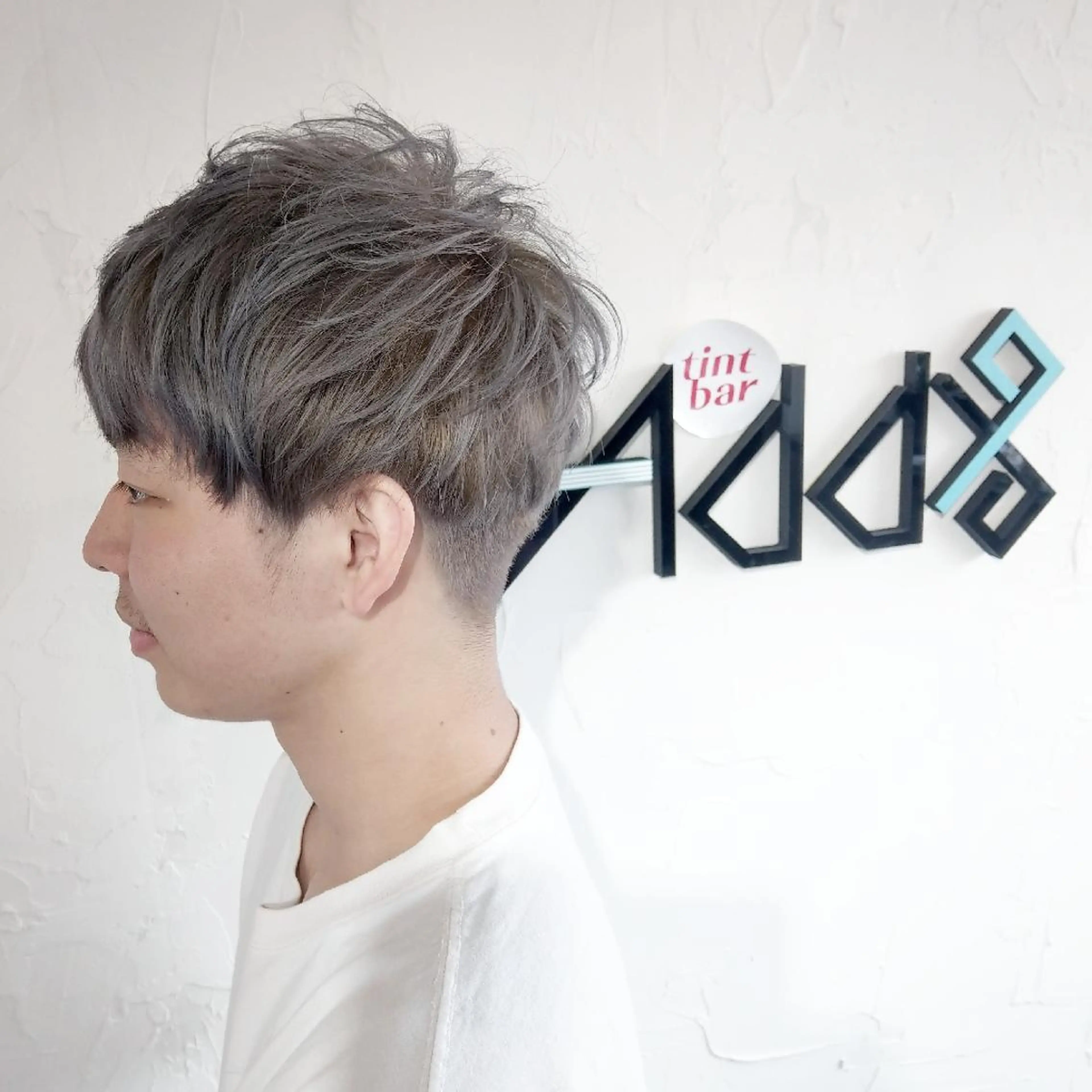 ショート カラー パーマ ヘアアレンジ メンズ メンズパーマ アッシュ ブルーカラー ダブルカラー トリートメント ヘアカラー トリートメント Add9 柳田健登のヘアスタイル