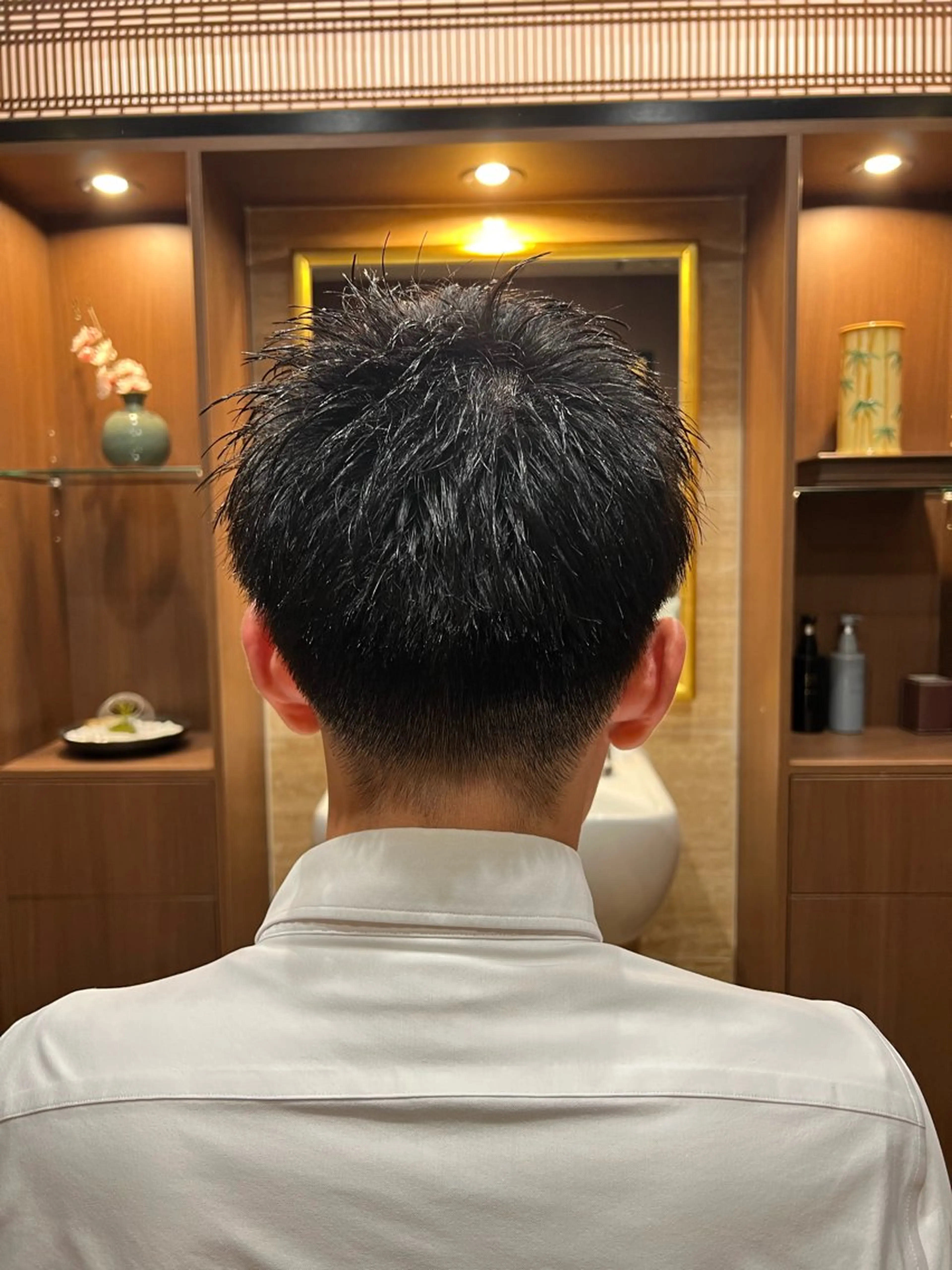 ショート ヒロ銀座バーバーショップ丸の内所属・秋山 琳太のヘアスタイル