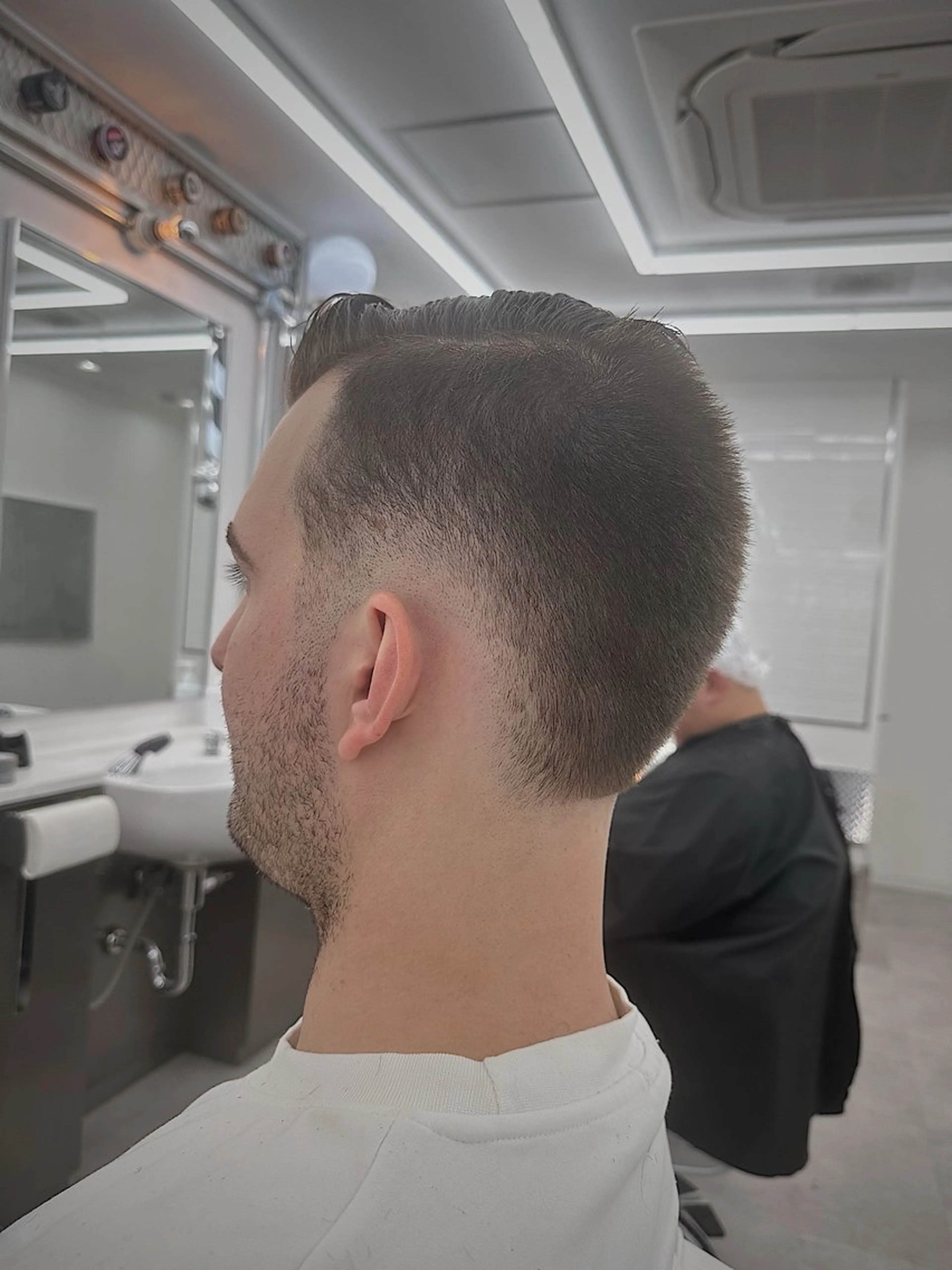 ミディアム 【床屋💈No.1】 ドラゴン🐉のヘアスタイル