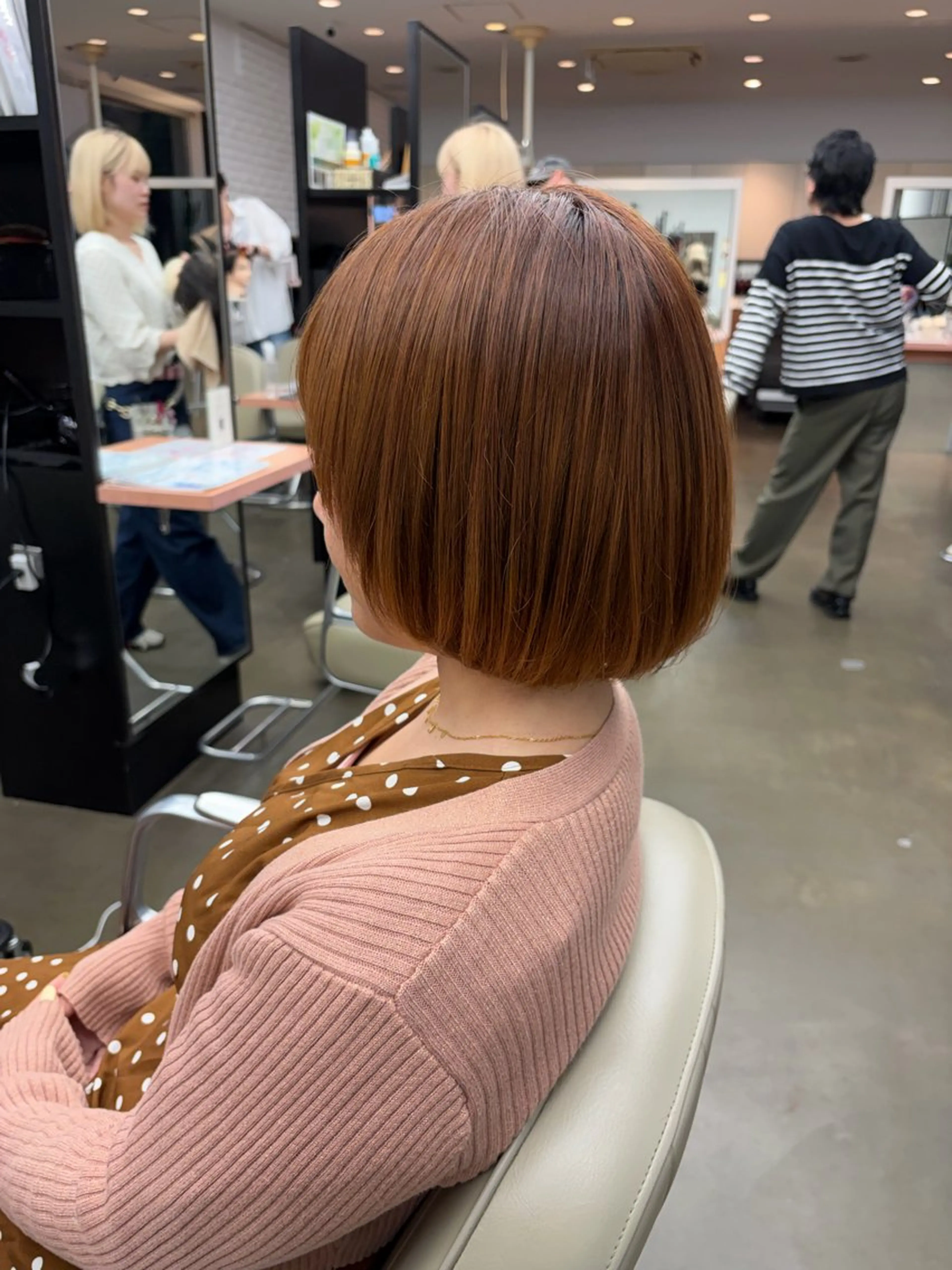 ショート ヘアアレンジ ボブ 顔まわりレイヤー 顔周りカット レイヤーカット 🎧ayaka/ボブ /透明感カラー🩵のヘアスタイル