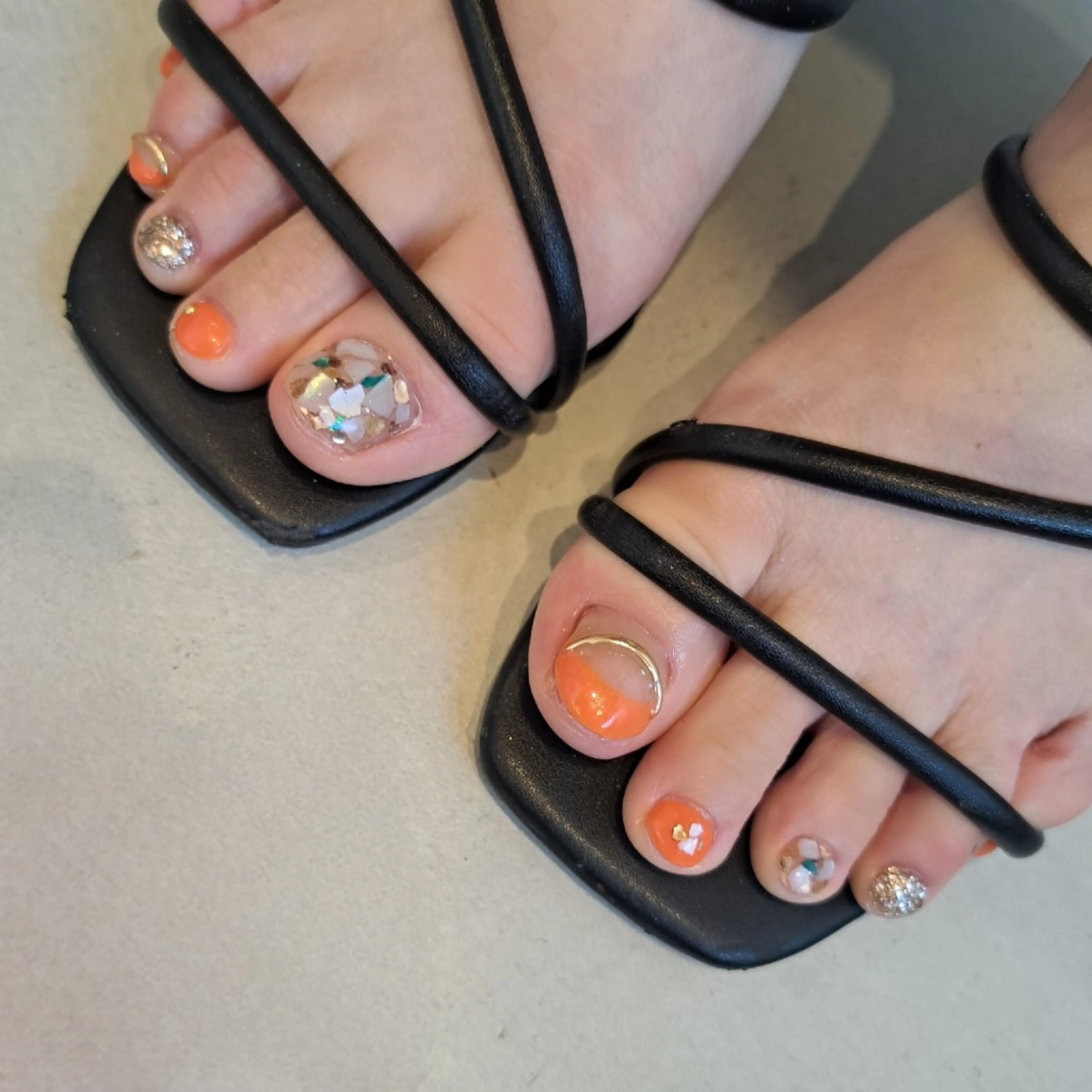 ネイル アートネイル フットネイル ジェルネイル ミラーネイル 持ち込み Nail mood デザイン持ち込みokのネイルデザイン