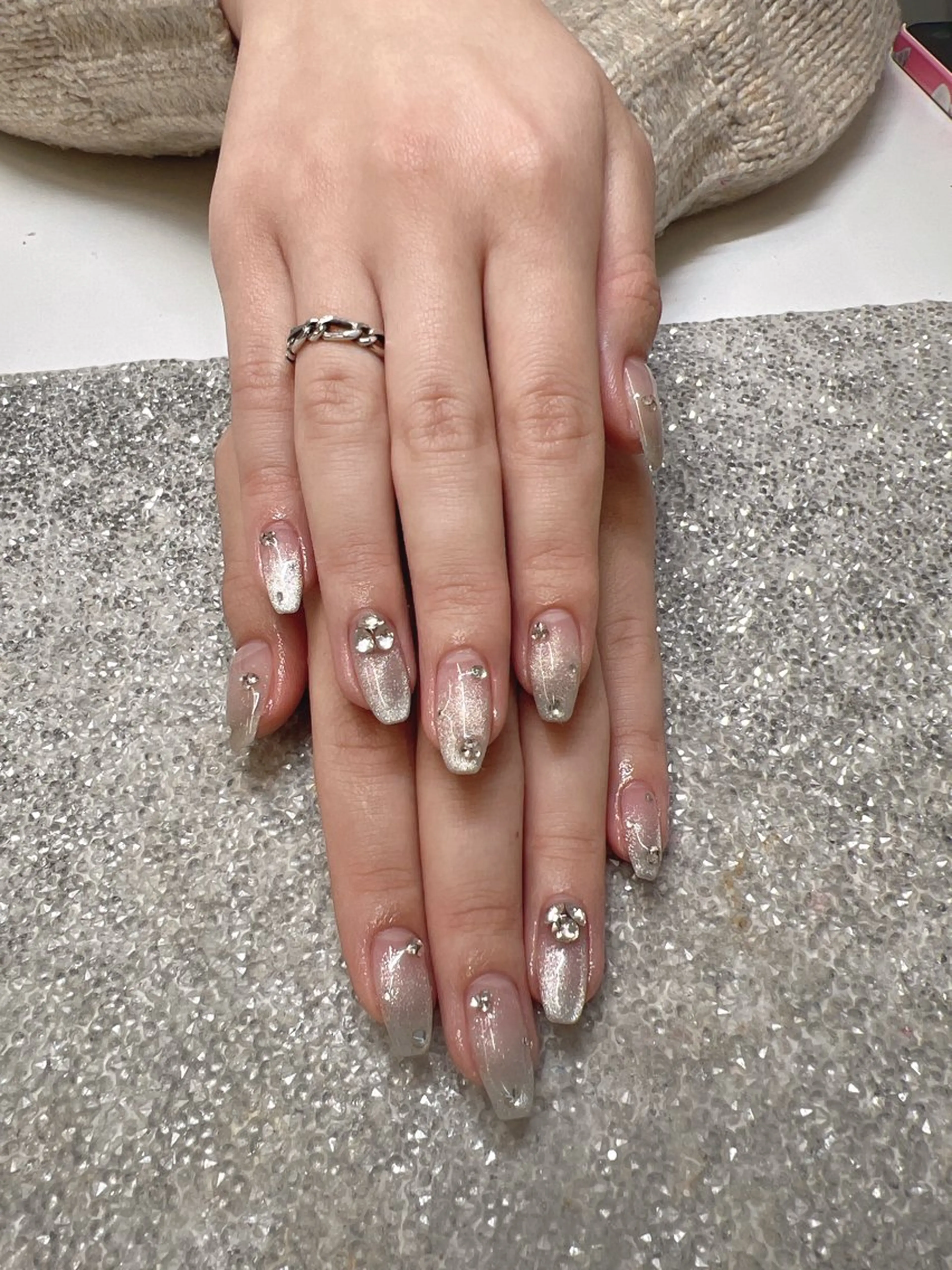 ネイル ガレンドウ 白澤 愛子のネイルデザイン