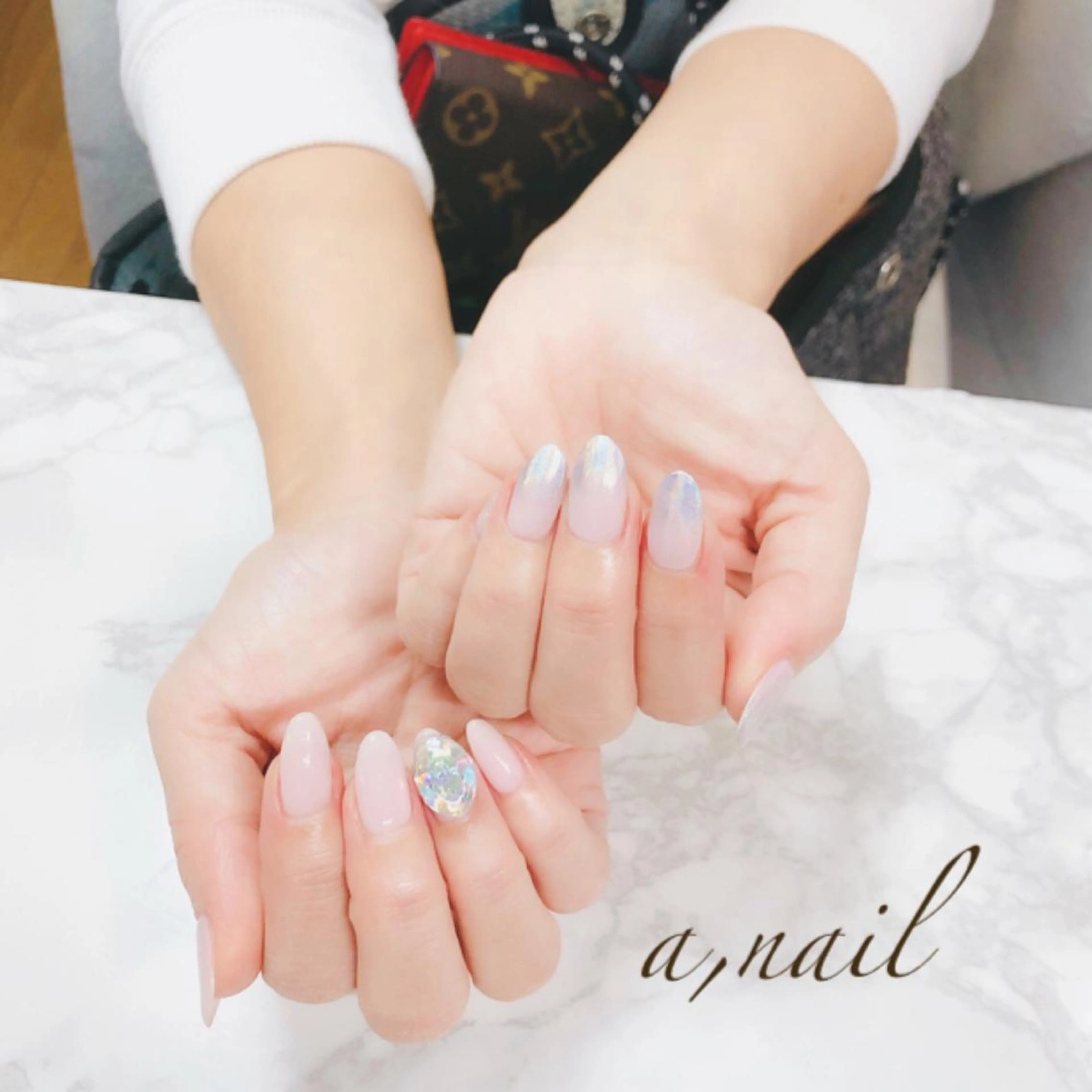 ネイル フットネイル ジェルネイル グラデーション ミラーネイル オフィスネイル ネイルサロン エーネイルのネイルデザイン