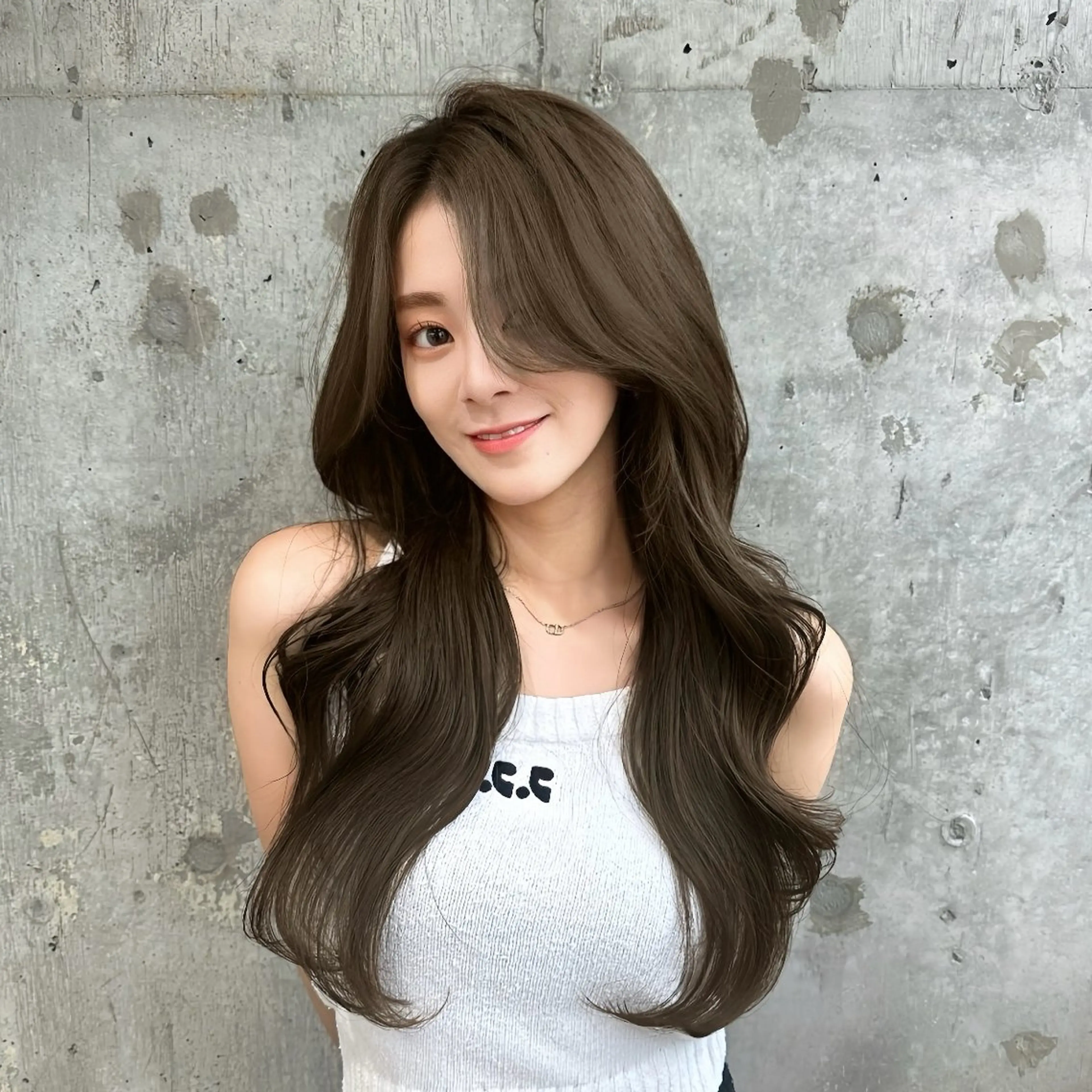 ロング カラー ブリーチ 透明感カラー ブリーチなしカラー カット ヘアカラー トリートメント ヘッドスパ 髪質改善/韓国ヘア レイヤー/新宿/ロミのヘアスタイル