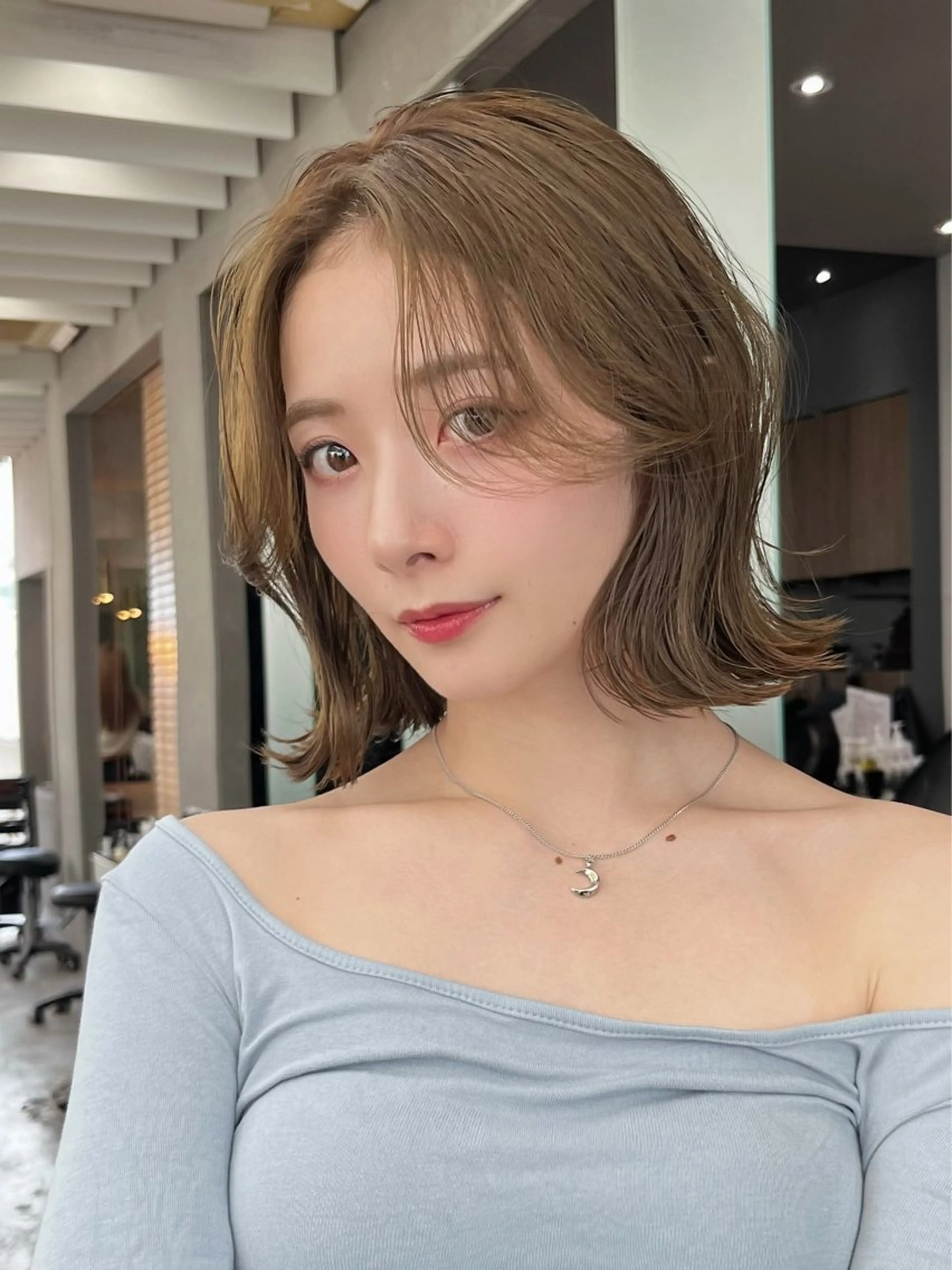 ショート カラー 木元 瑛✂︎ボブのヘアスタイル