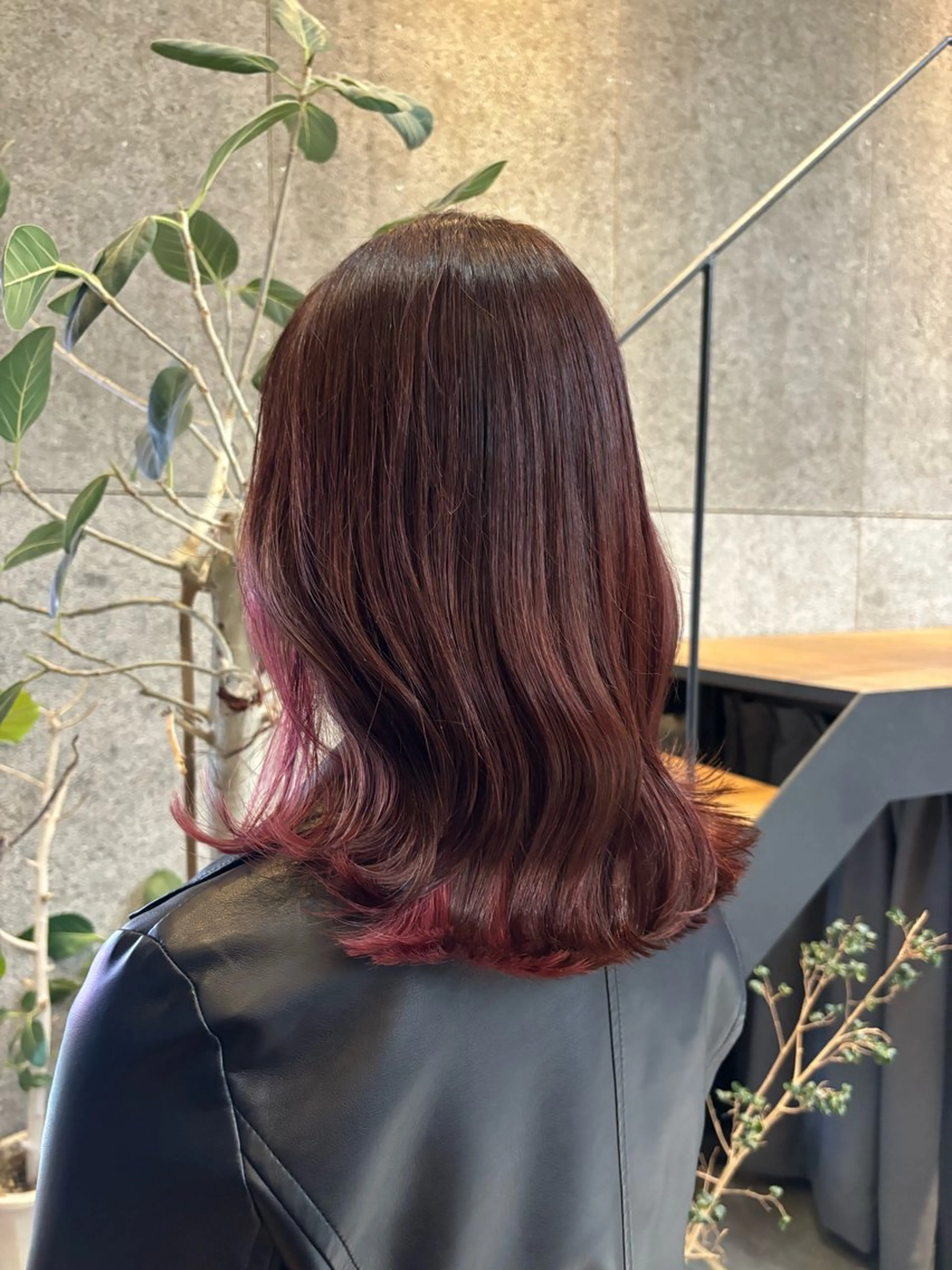 ミディアム カラー ヘアアレンジ ピンクカラー カット ヘアカラー トリートメント ヘッドスパ ヘアセット 押切 響　のヘアスタイル