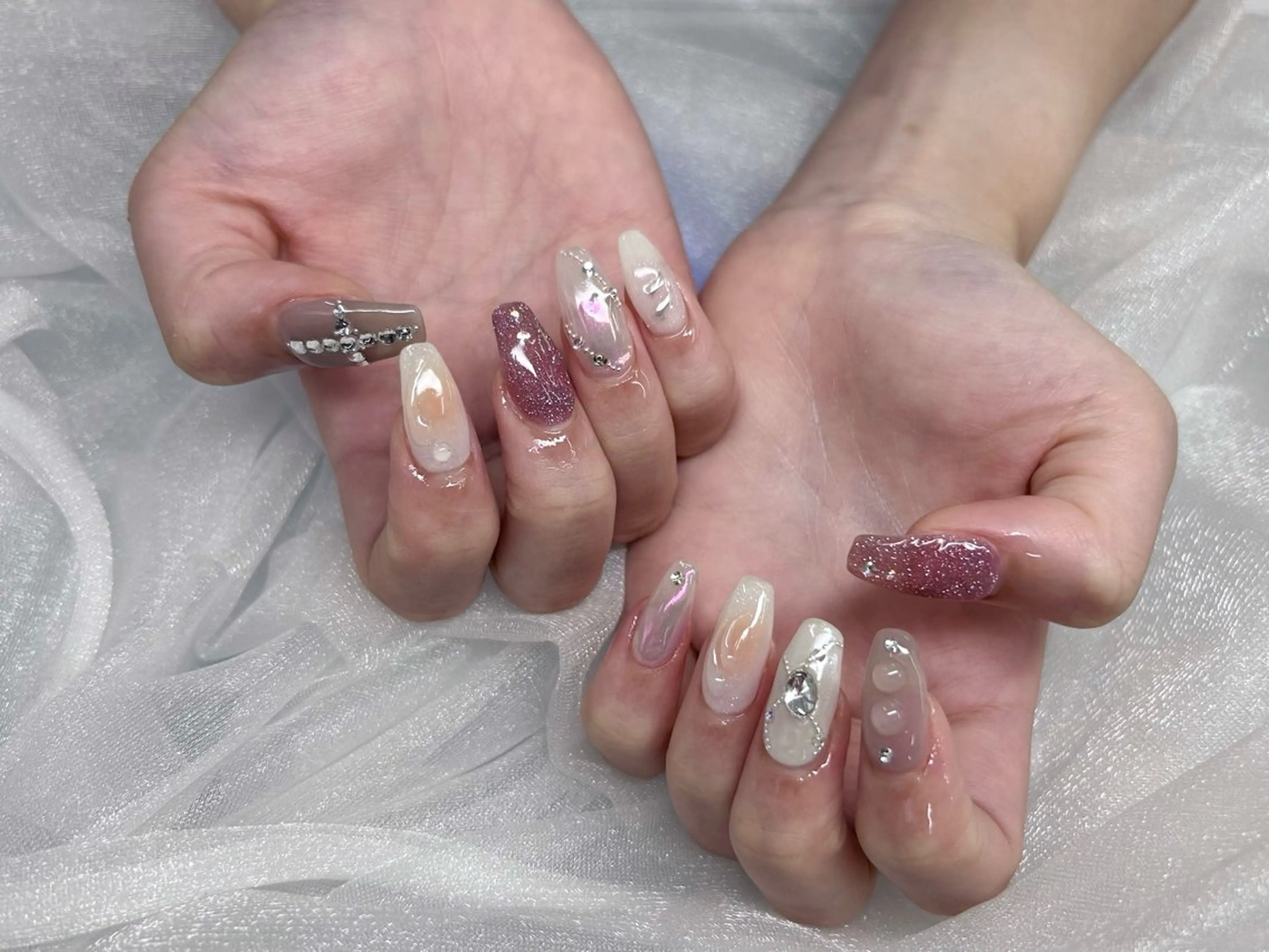 ネイル 持ち込み 加藤 楓子のネイルデザイン