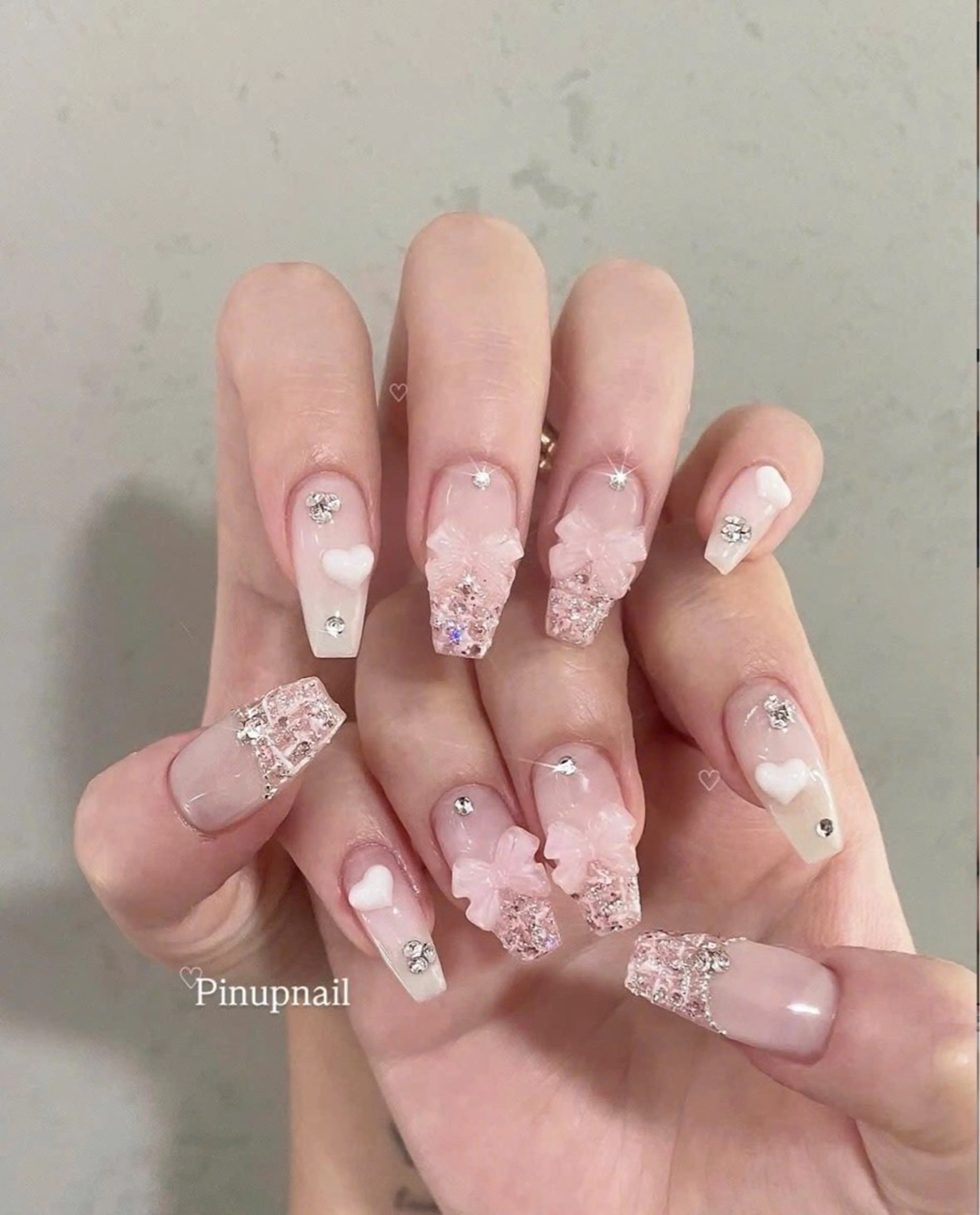 ネイル グラデーション ラメ(グリッター) マグネットネイル ミラーネイル ニュアンスネイル ハンドネイル Lumi de nailsのネイルデザイン