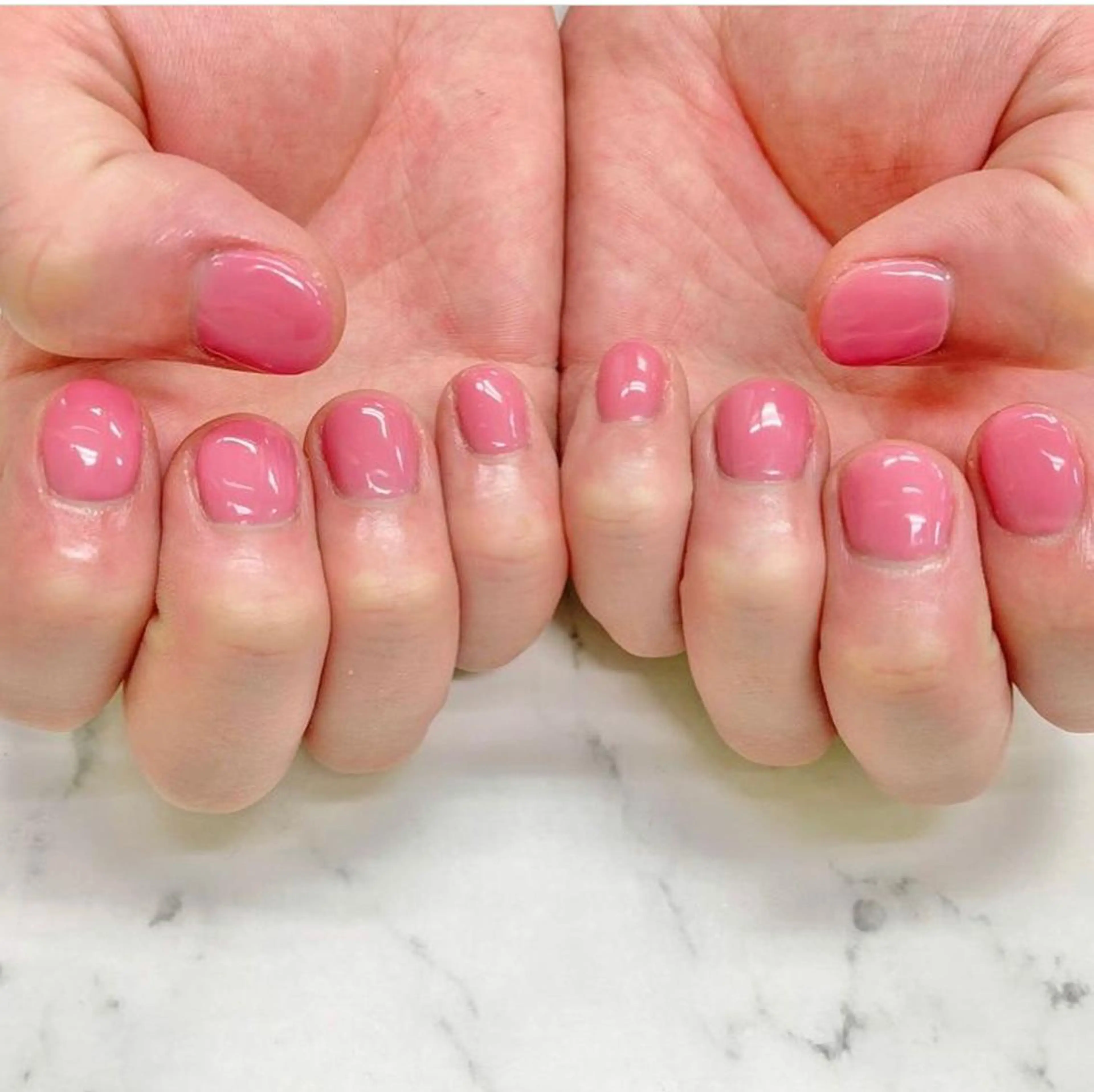 ネイル ワンカラーネイル シンプルネイル ハンドネイル 松本 実咲のネイルデザイン