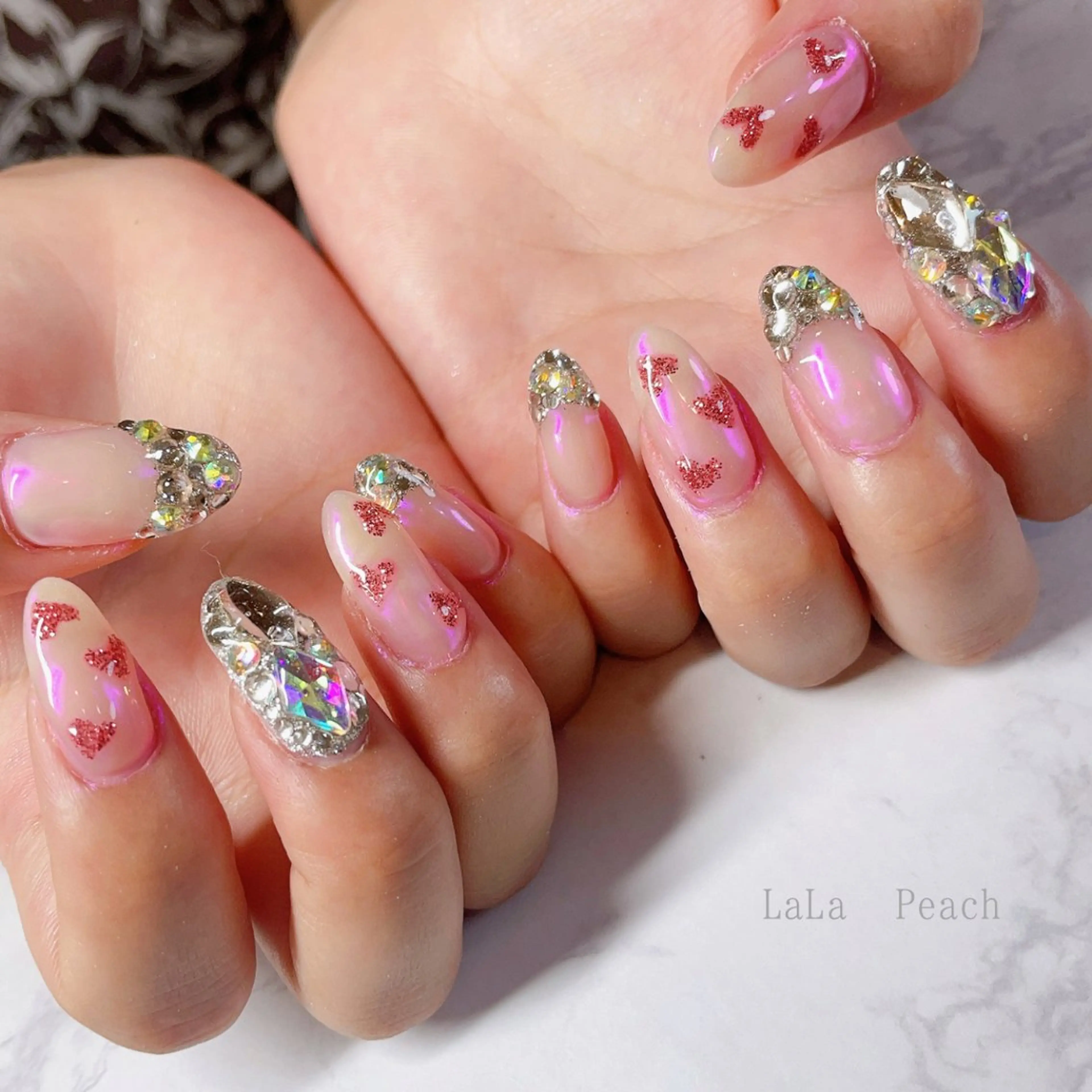 ネイル オーロラネイル ジェルネイル ハート キラキラネイル ストーンネイル ハンドネイル LaLa Peach 福岡のマツエク・マツパデザイン