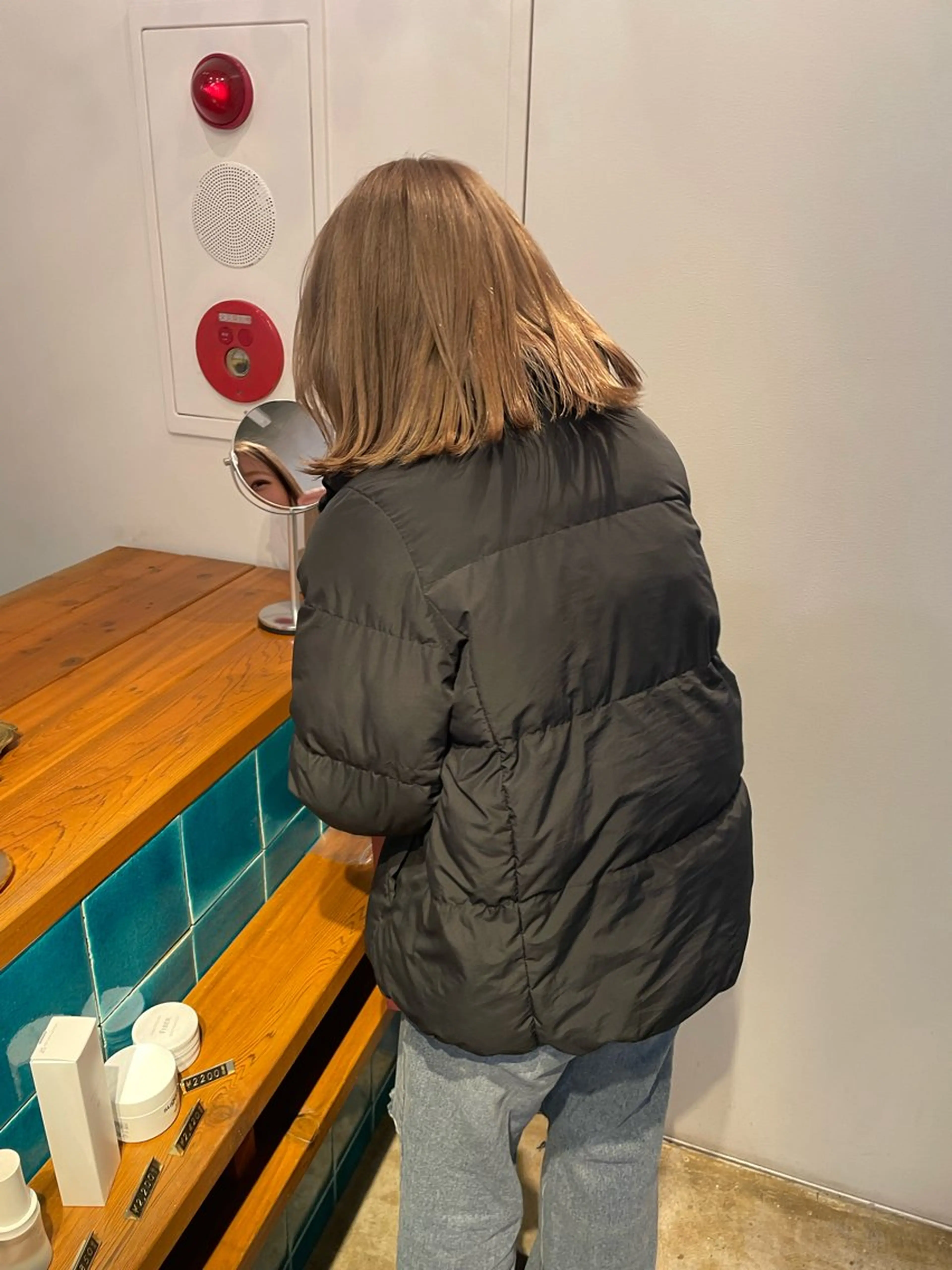 ショート カラー ベージュカラー ミルクティーベージュ カット ヘアカラー トリートメント MIOベージュカラー 柔らかいカラーのヘアスタイル