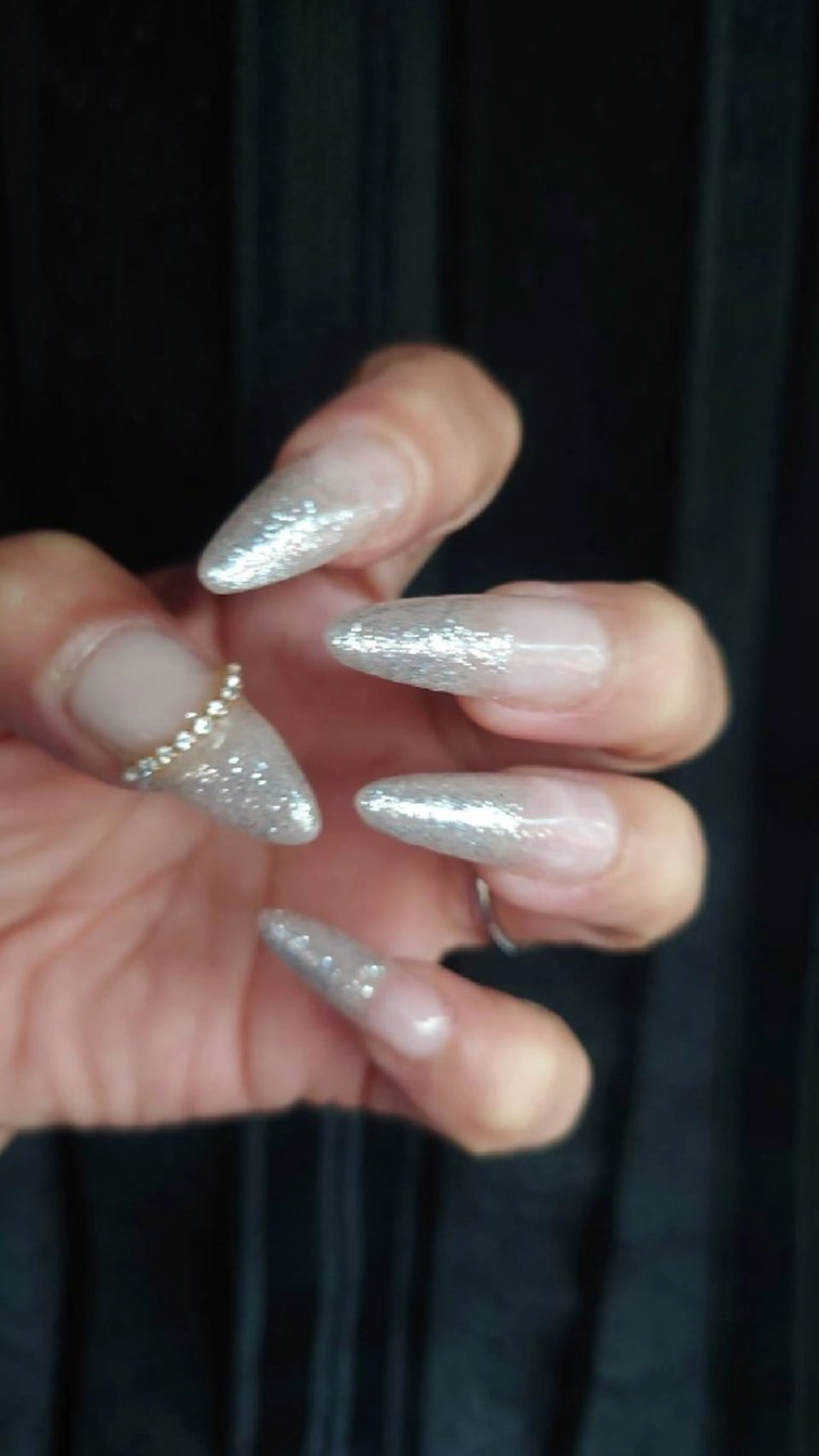 ネイル Fleur 【フルール】のネイルデザイン