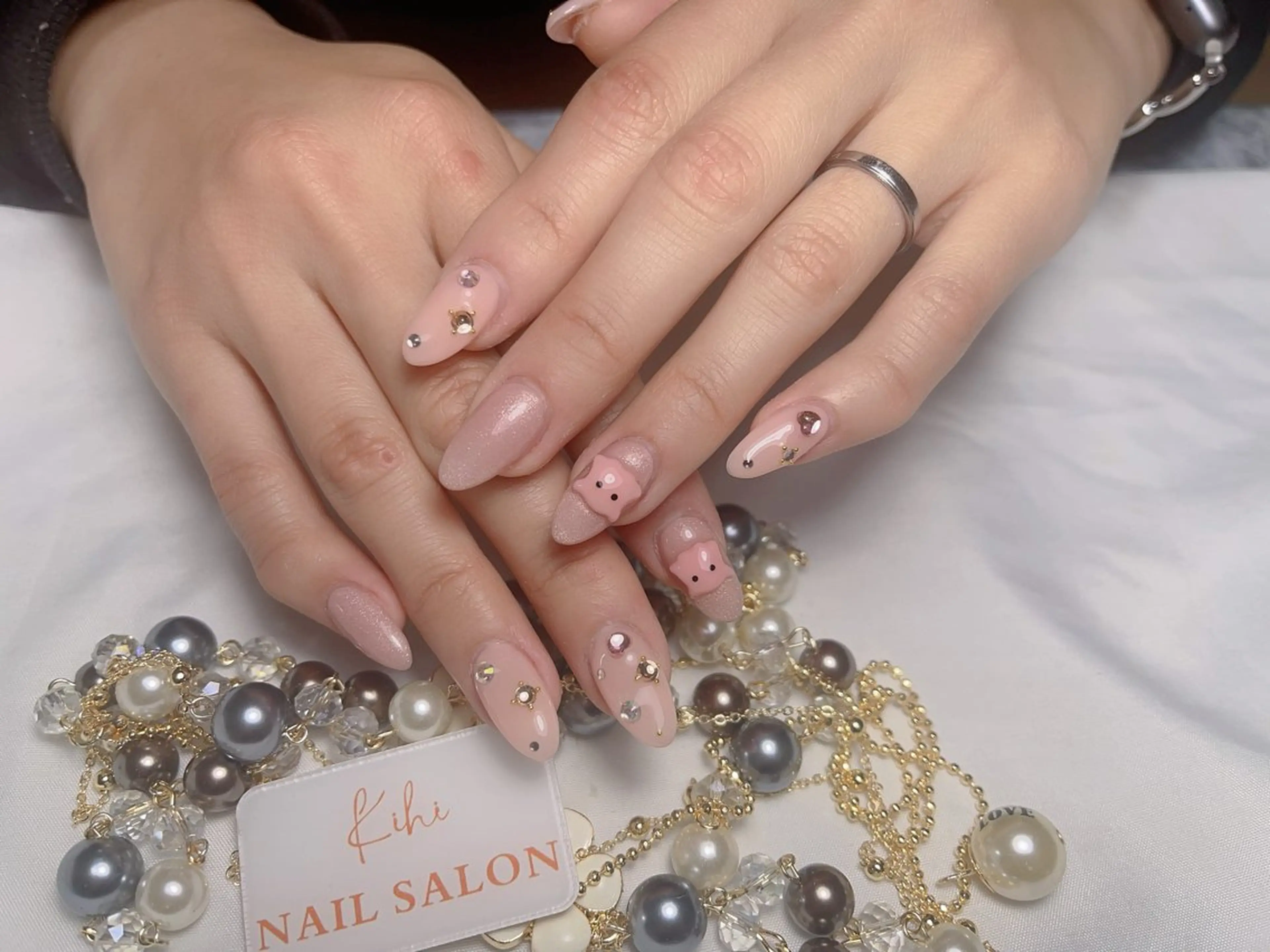 ネイル アートネイル フレンチネイル ジェルネイル グラデーション 韓国ネイル ハンドネイル 💕鈴木ユリ パラジェル/オフ無料のネイルデザイン