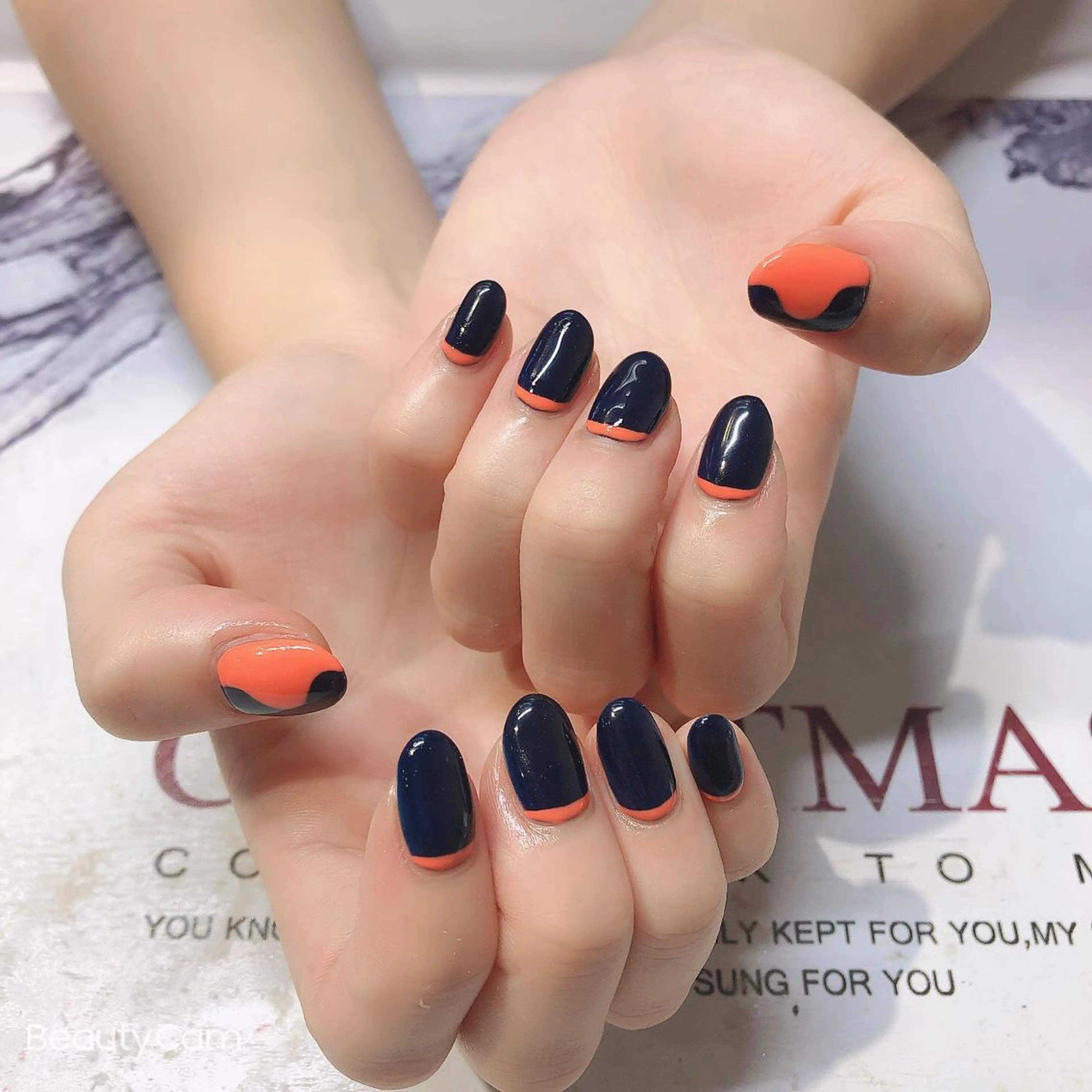 ネイル ガレンドウ 白澤 愛子のネイルデザイン