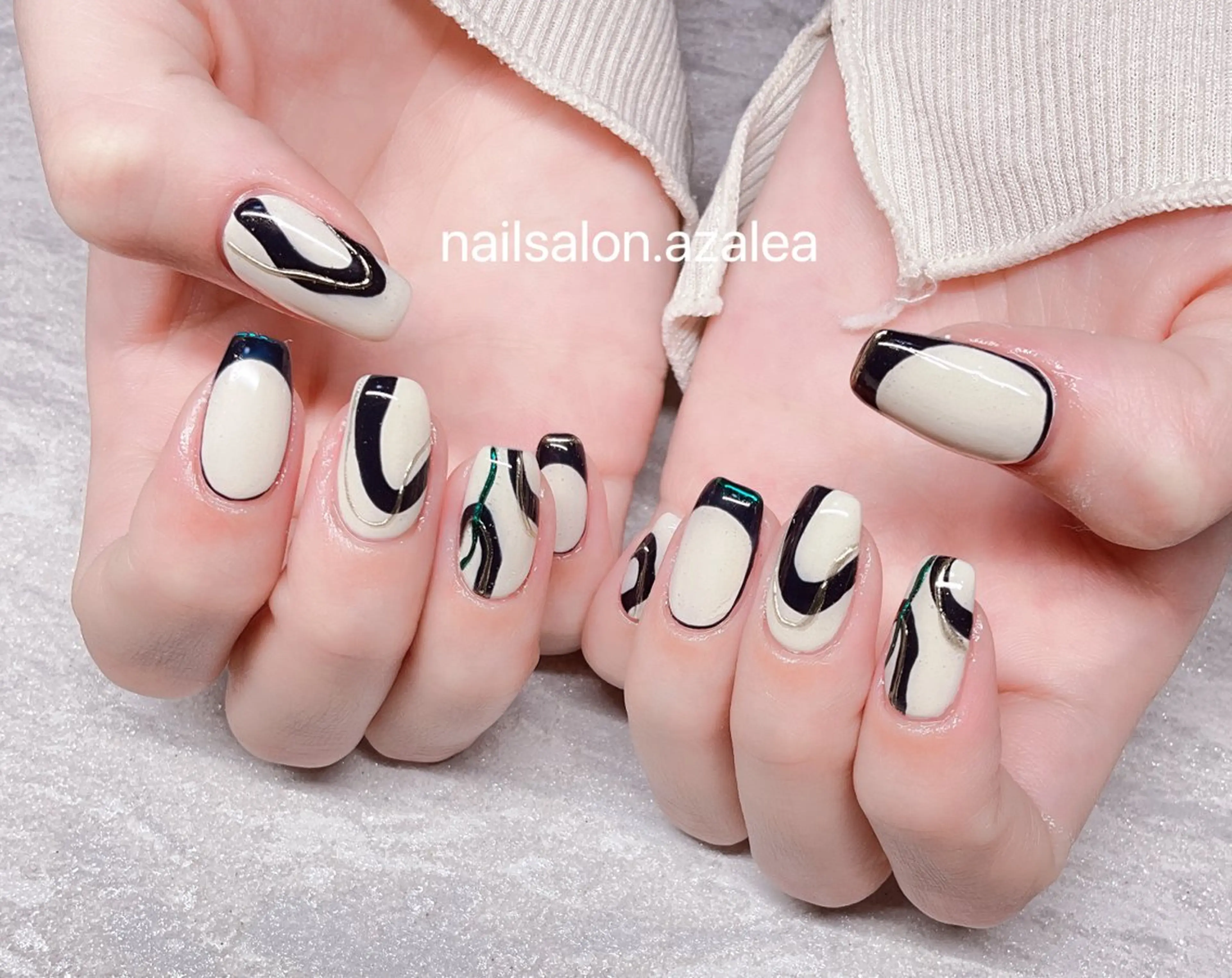 ネイル ハンドネイル R inのネイルデザイン