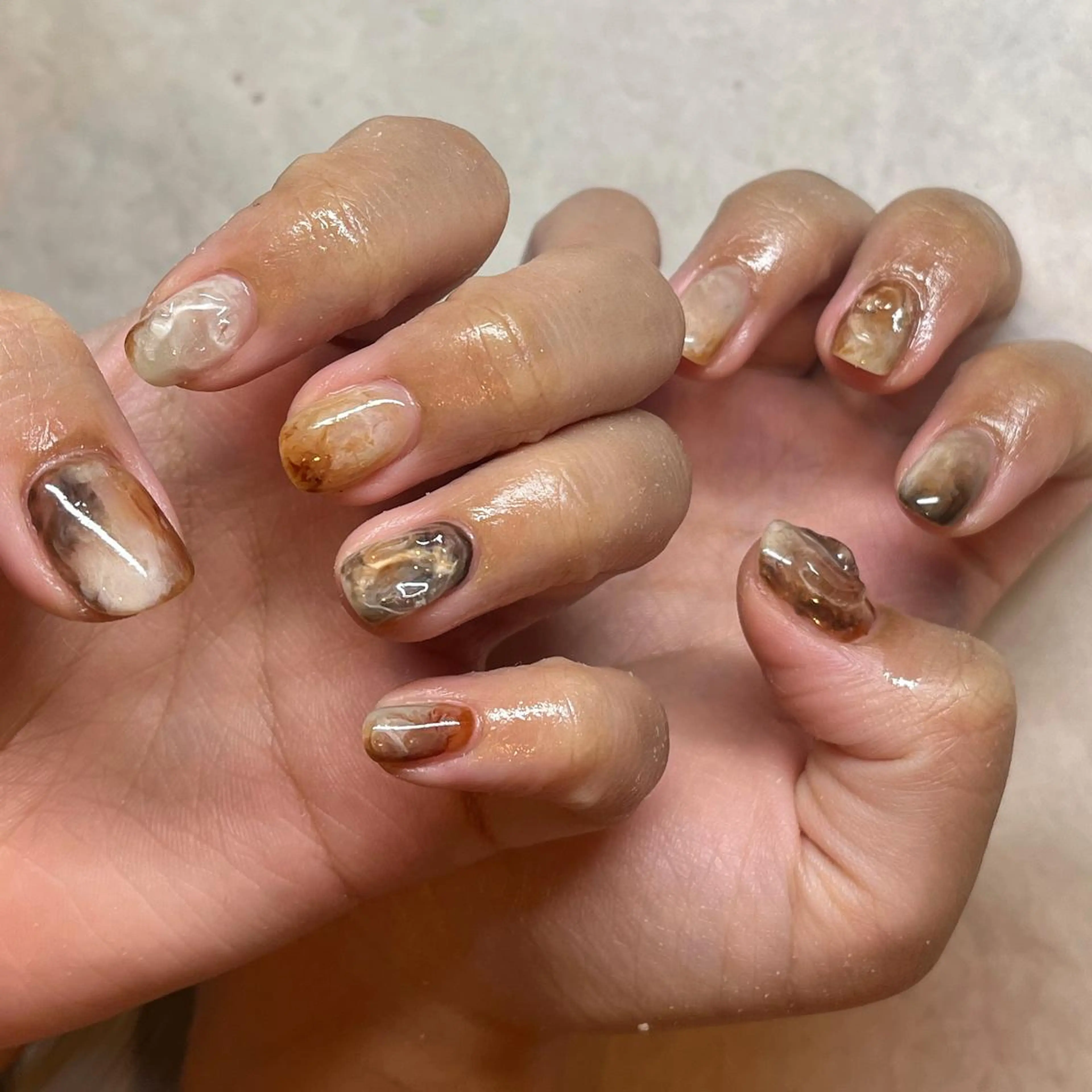 ネイル ブラウン ニュアンスネイル ぷっくりネイル フリーランス¨̮⃝ ネイリストOKADAのネイルデザイン