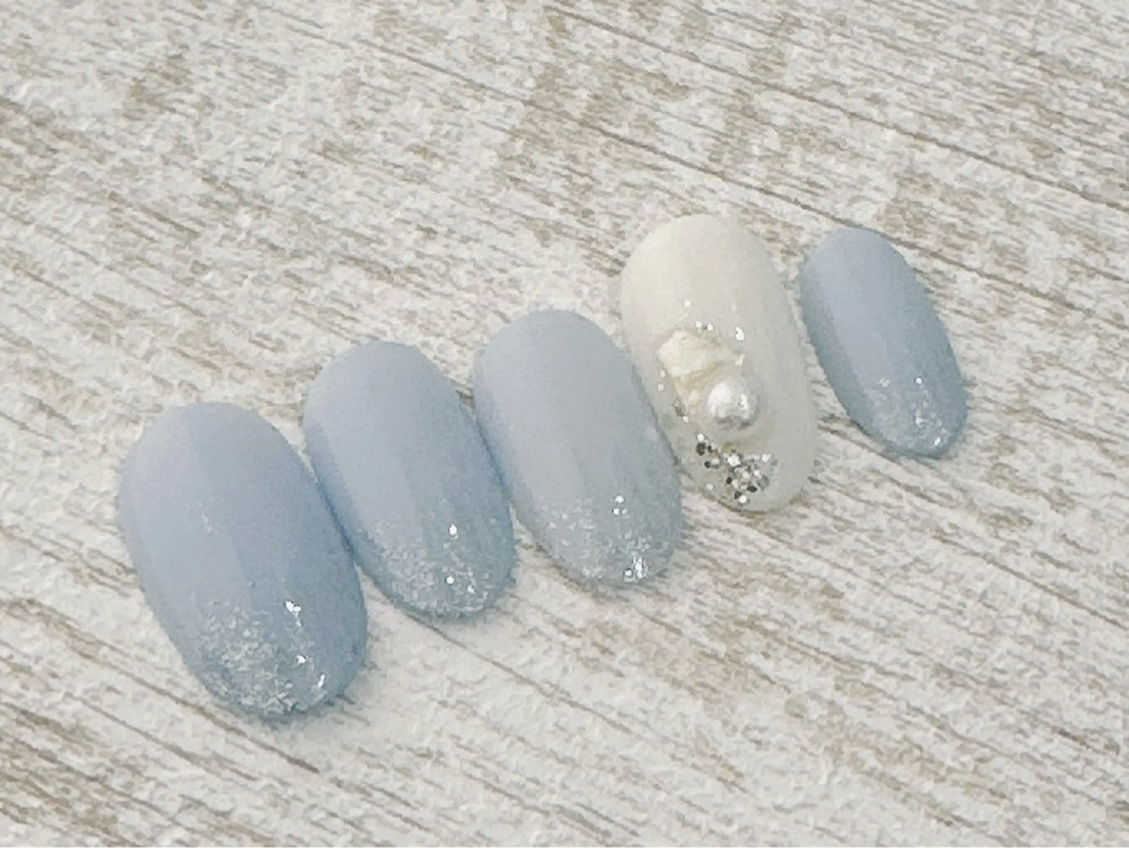 ネイル ハンドネイル 月、水、木限定 和泉樹理のネイルデザイン