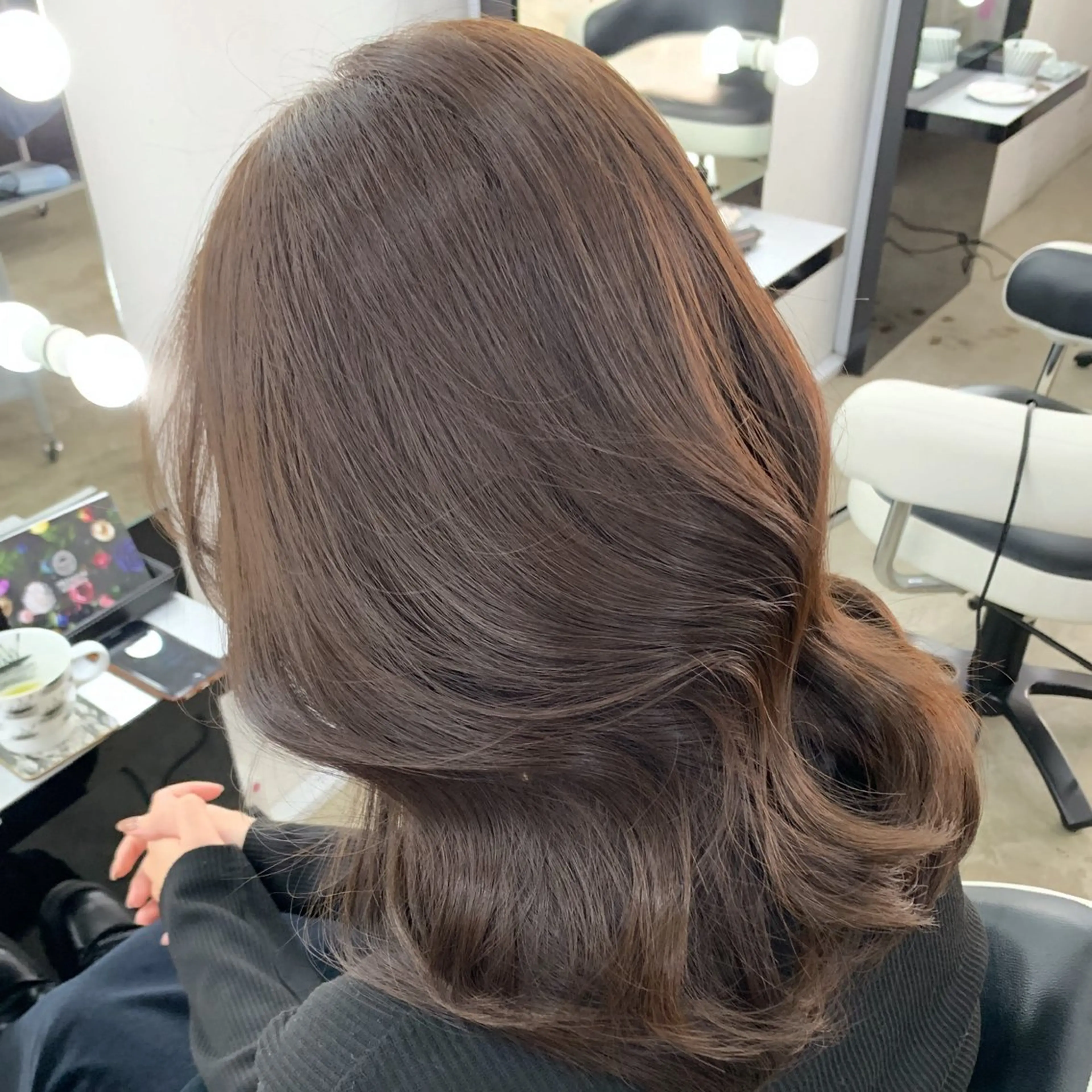 ミディアム カット ヘアカラー トリートメント 韓国ヘア/レイヤー /札幌駅/二平剣士郎のヘアスタイル