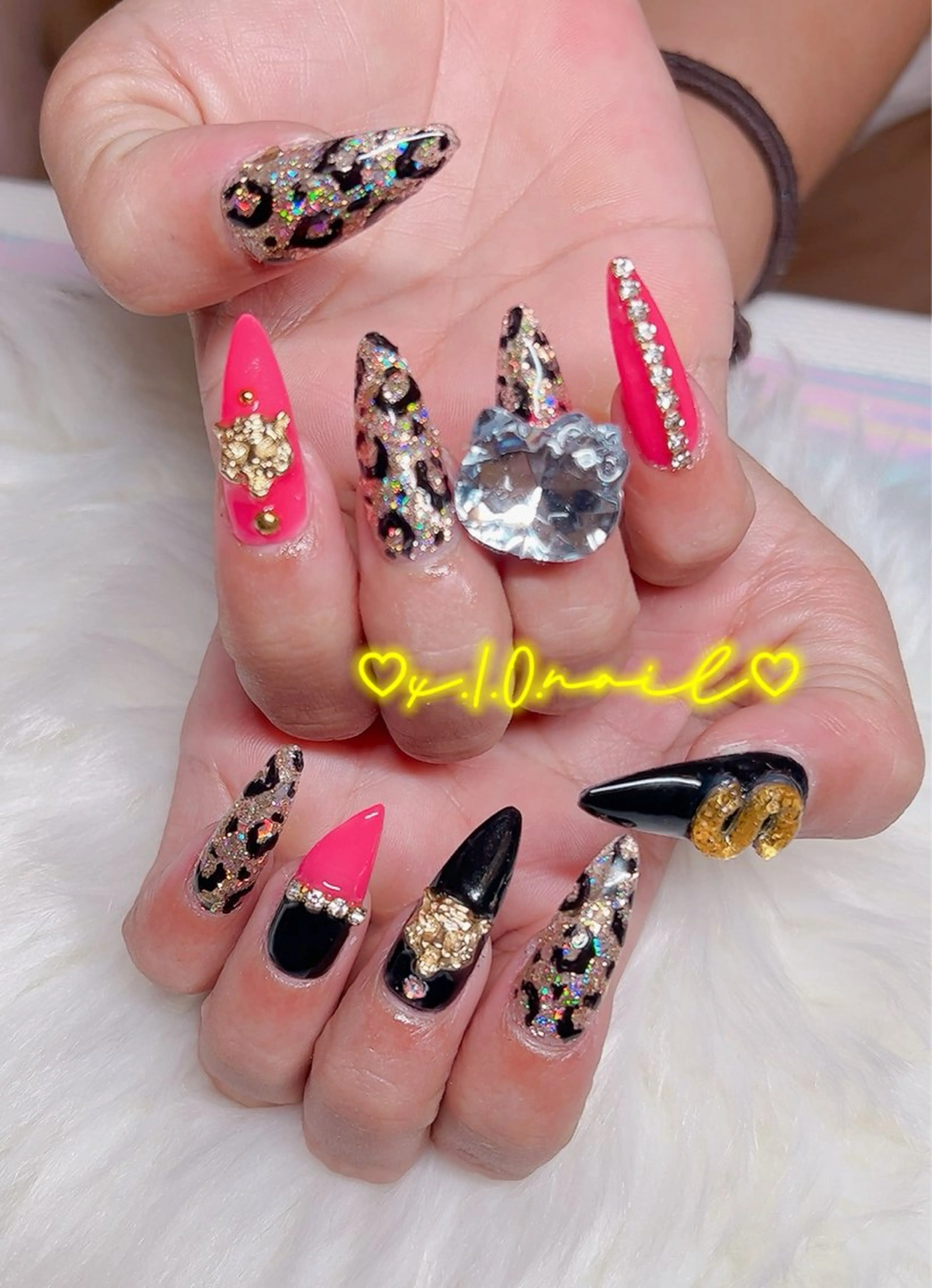 ネイル アニマル柄 アートネイル ニュアンスネイル スカルプネイル ネイルチップ ハンドネイル x.1.0.nail ♡Cのネイルデザイン