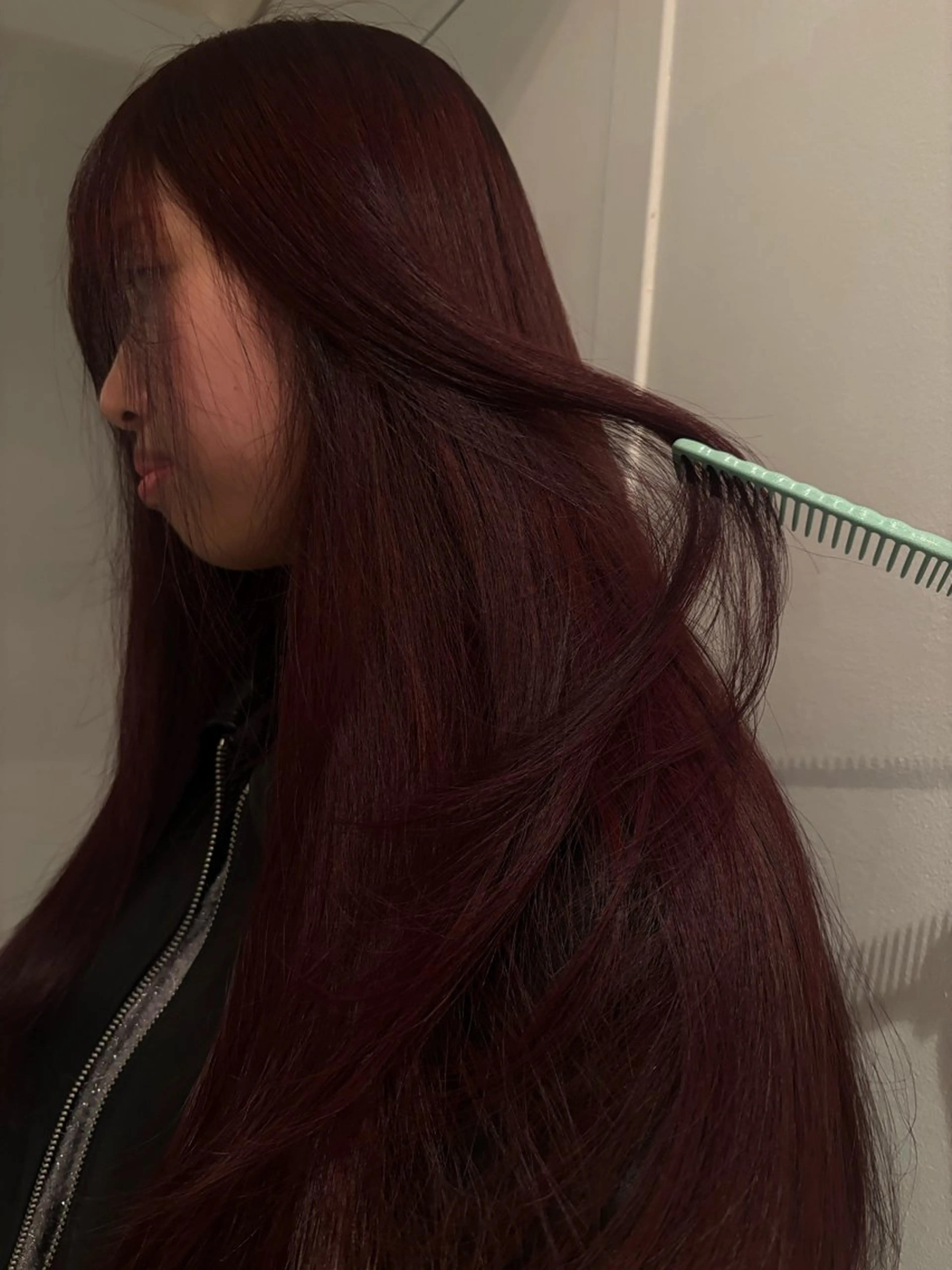 ロング ヘアカラー 🐏Yuna＊透明感 ハイトーンカラー✨のヘアスタイル