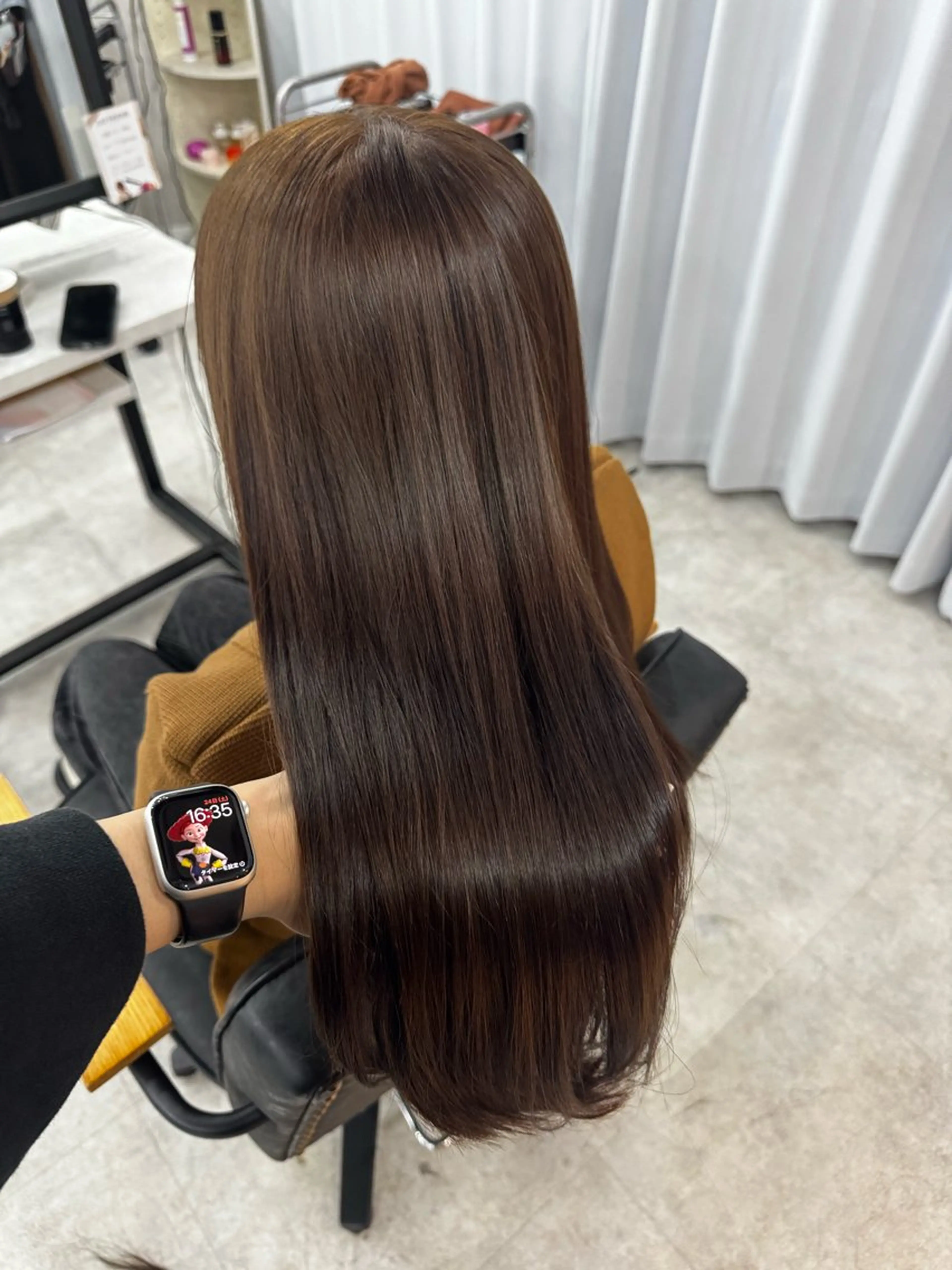ロング カラー ベージュカラー ブリーチ ブラウンカラー 透明感カラー ダブルカラー ヘアカラー トリートメント 赤み無し柔らかカラー 【梅田】madokaのヘアスタイル