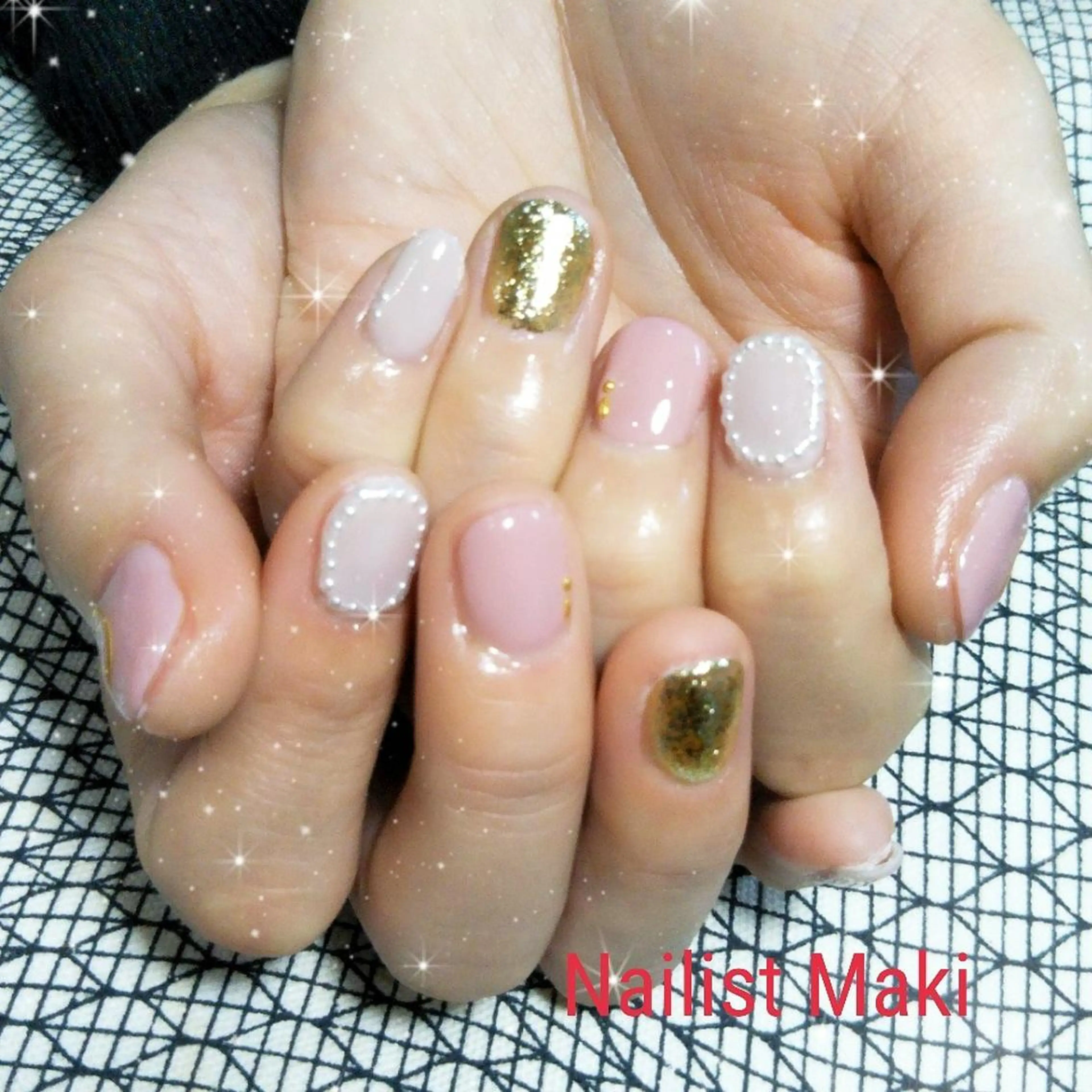 ネイル 小顔・毛穴・たるみ ネイル　似内真樹のエステ・リラクイメージ