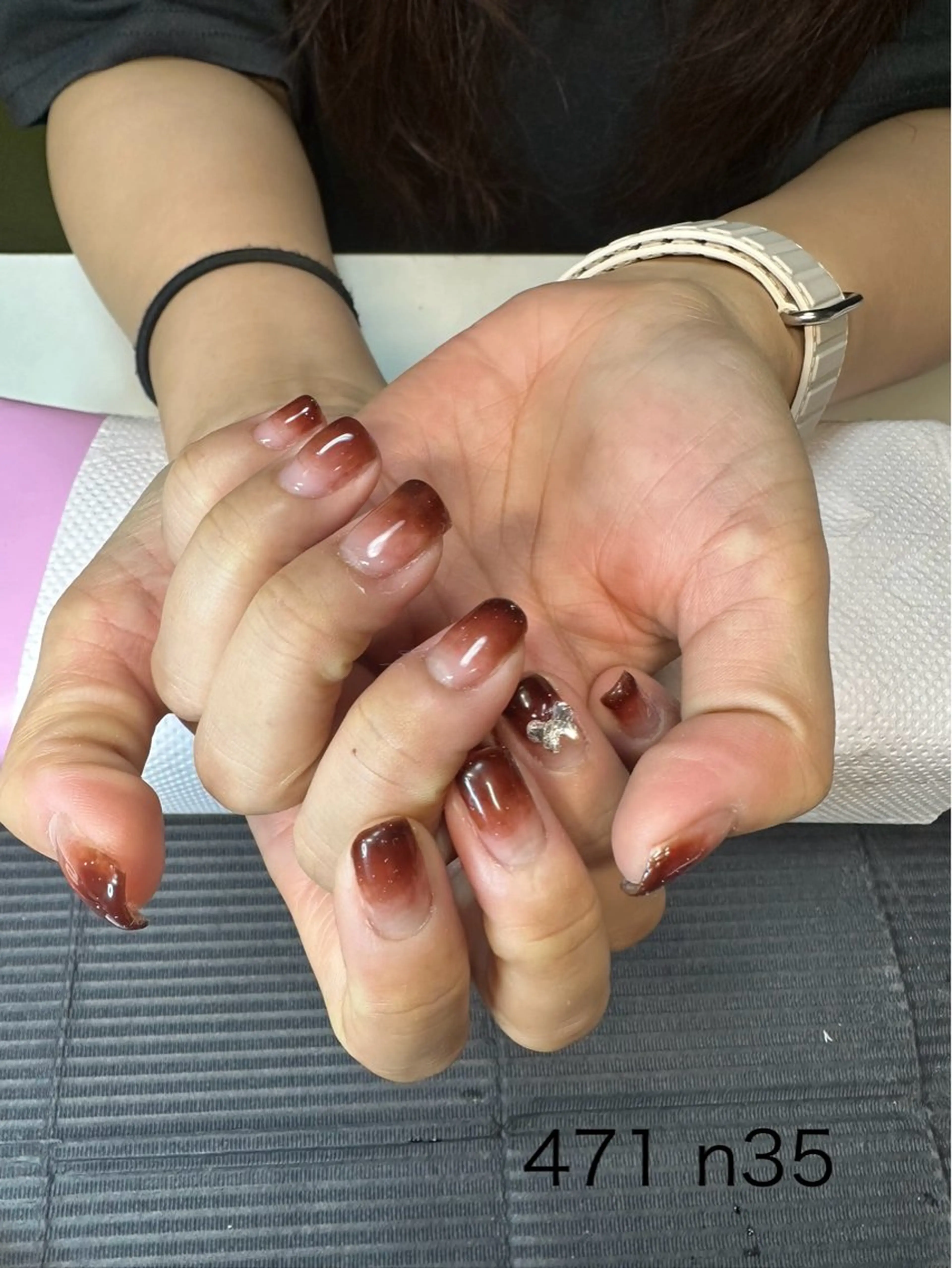 ハンドネイル　グラデーションの写真