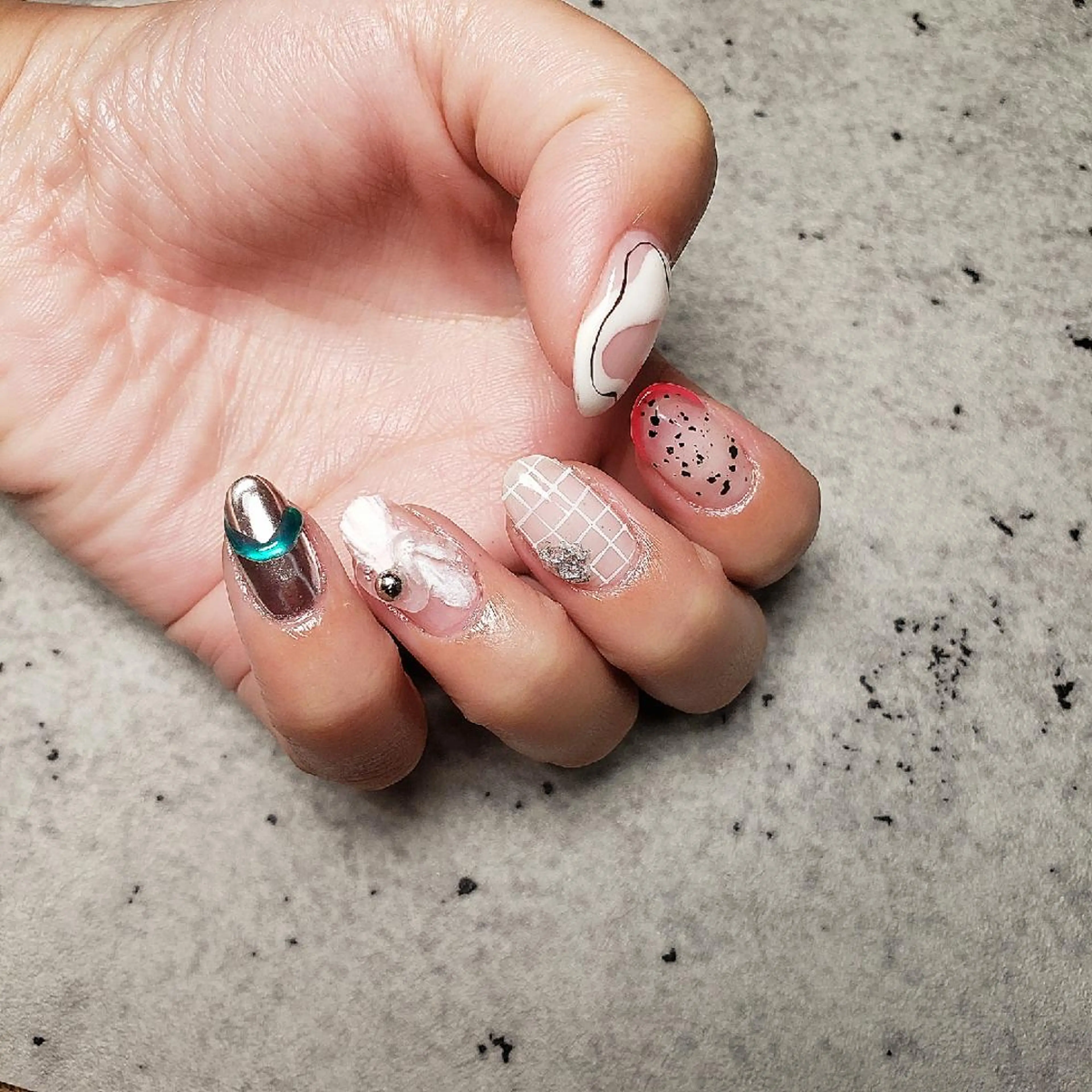 ネイル MU5-nail 金山ネイルサロンのネイルデザイン