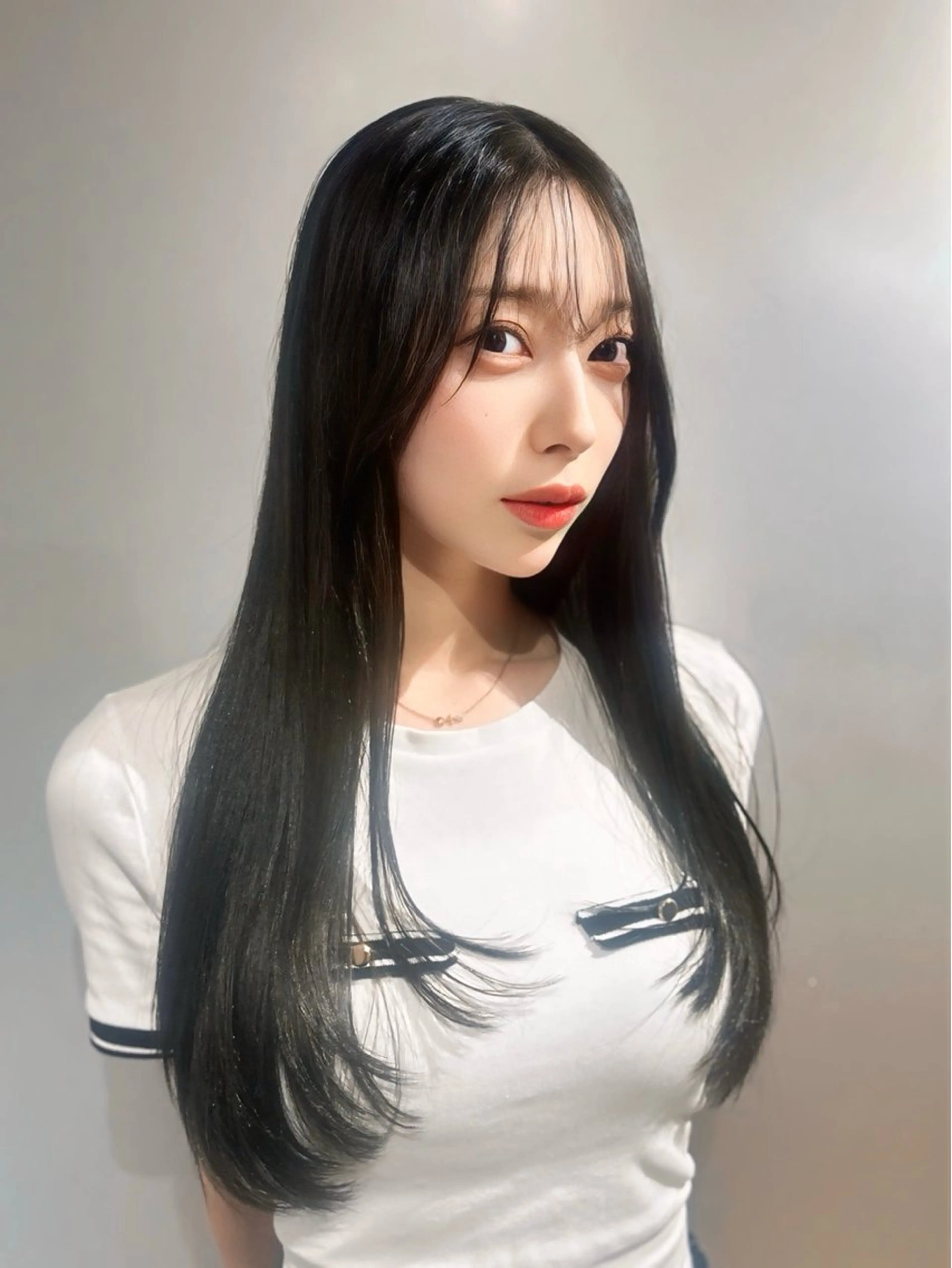 カット➕透明感カラー➕エクステ80本➕トリートメント➕超音波アイロン【レイヤー・韓国ヘアの写真