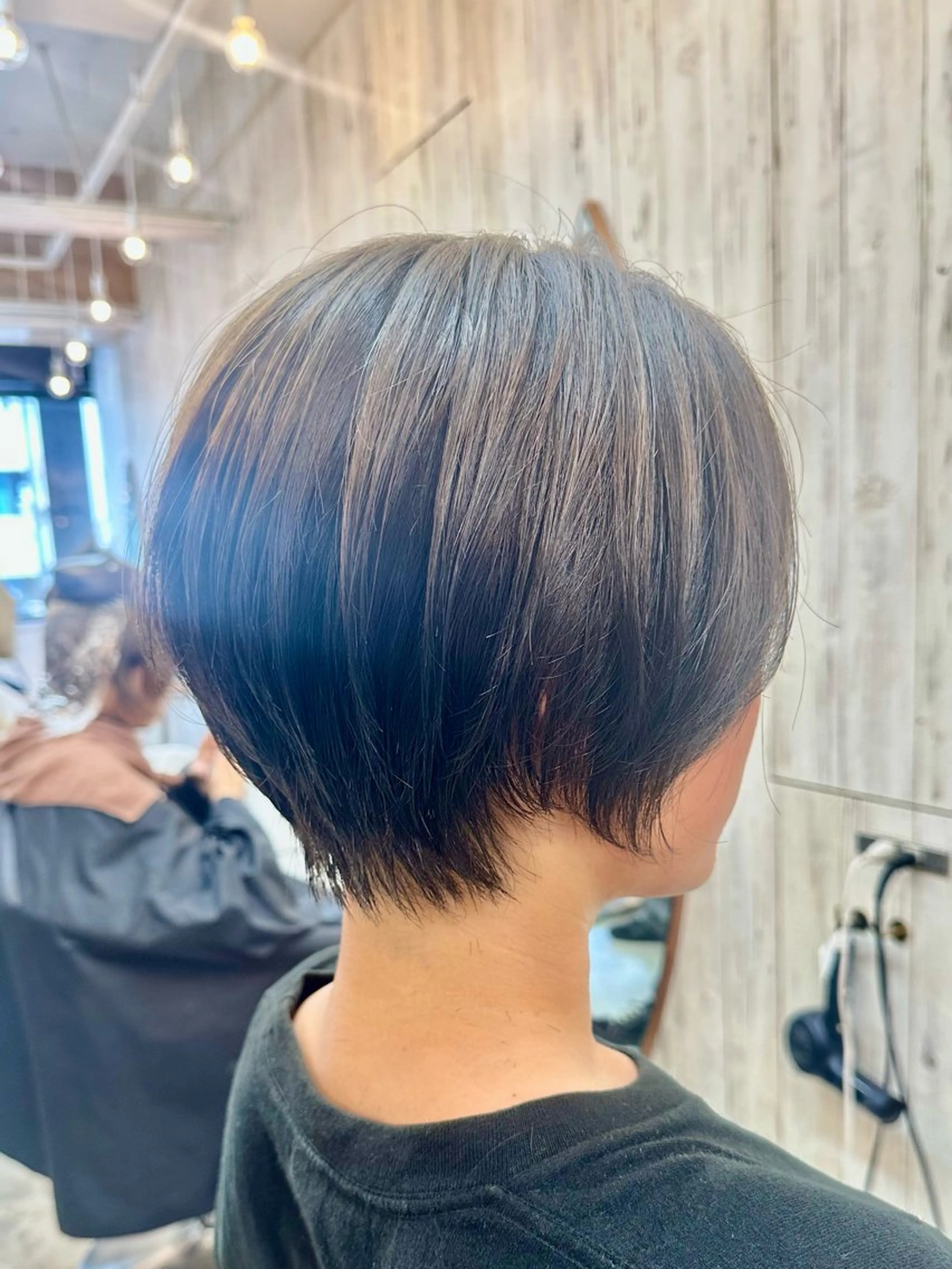 ショート カラー カット ヘアカラー トリートメント 巻ける縮毛矯正✨ ボブ/ショートともきのヘアスタイル