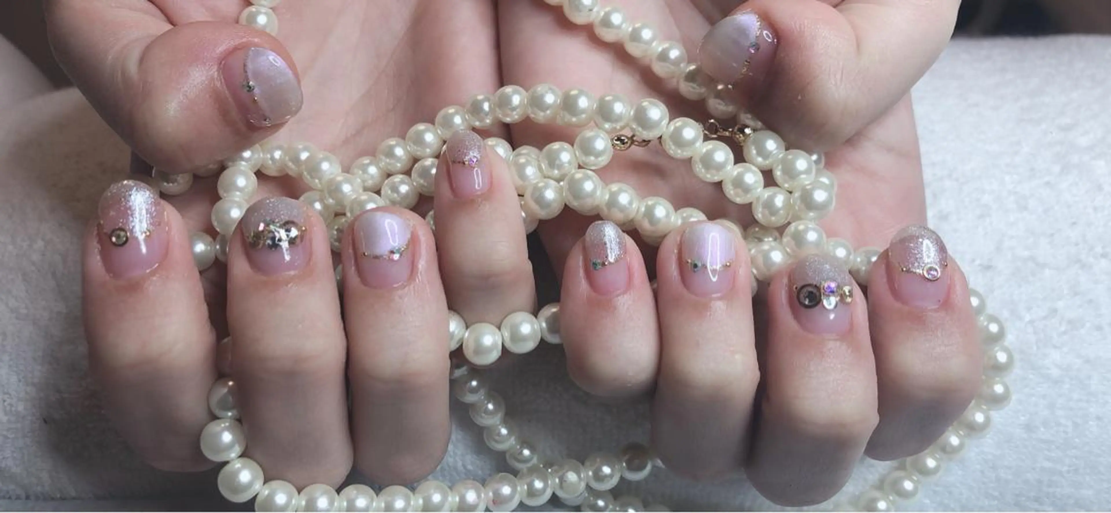 ミディアム ネイル 長さ出し専門 nynaのネイルデザイン