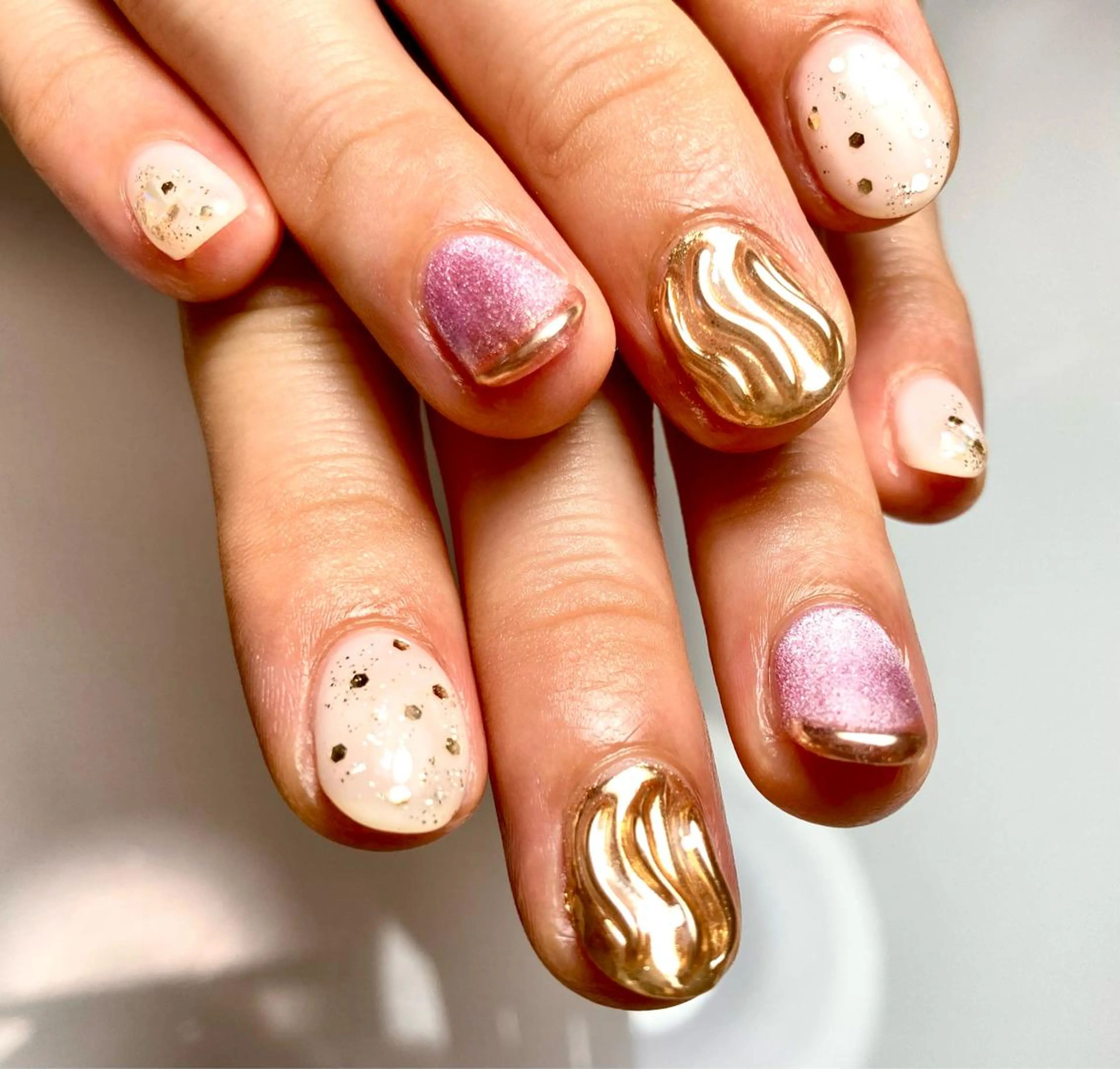 ネイル ミラーネイル ハンドネイル Belle　ネイル＆ ホワイトニングサロンのネイルデザイン