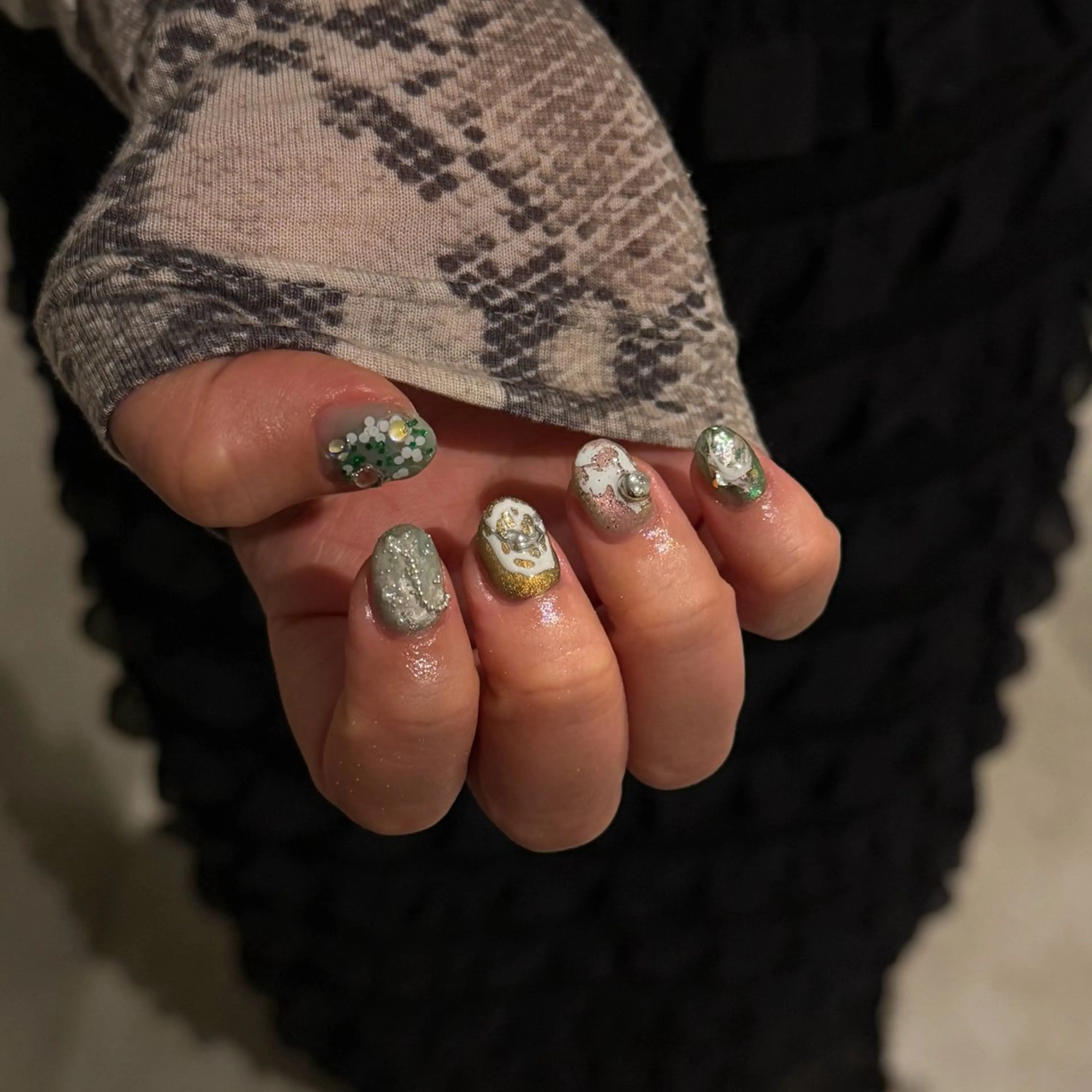 ネイル ハンドネイル 𝐫𝐚𝐢 𝐧𝐚𝐢𝐥のネイルデザイン