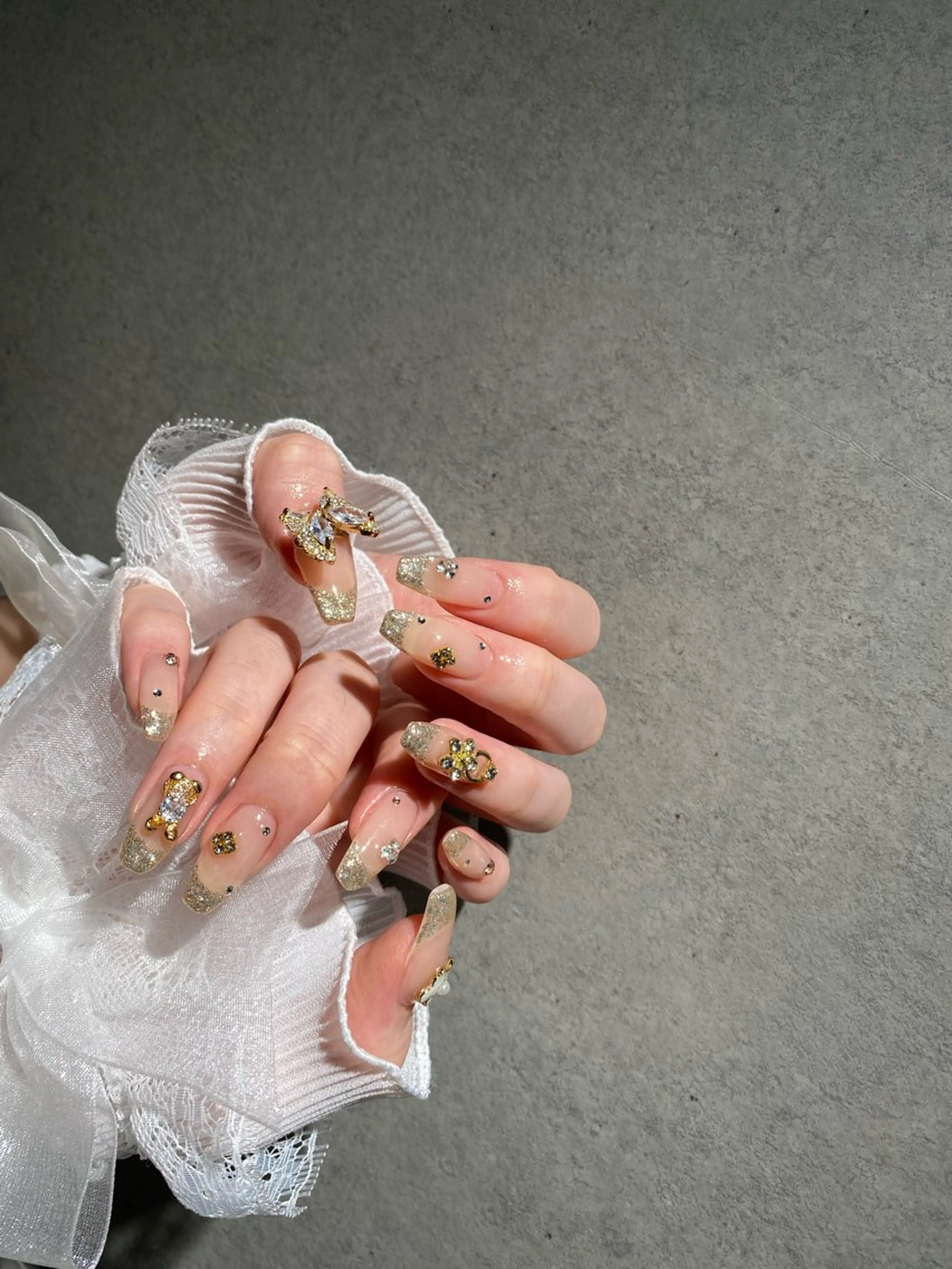 ネイル I-nailロング /ワンホン/キラキラのネイルデザイン