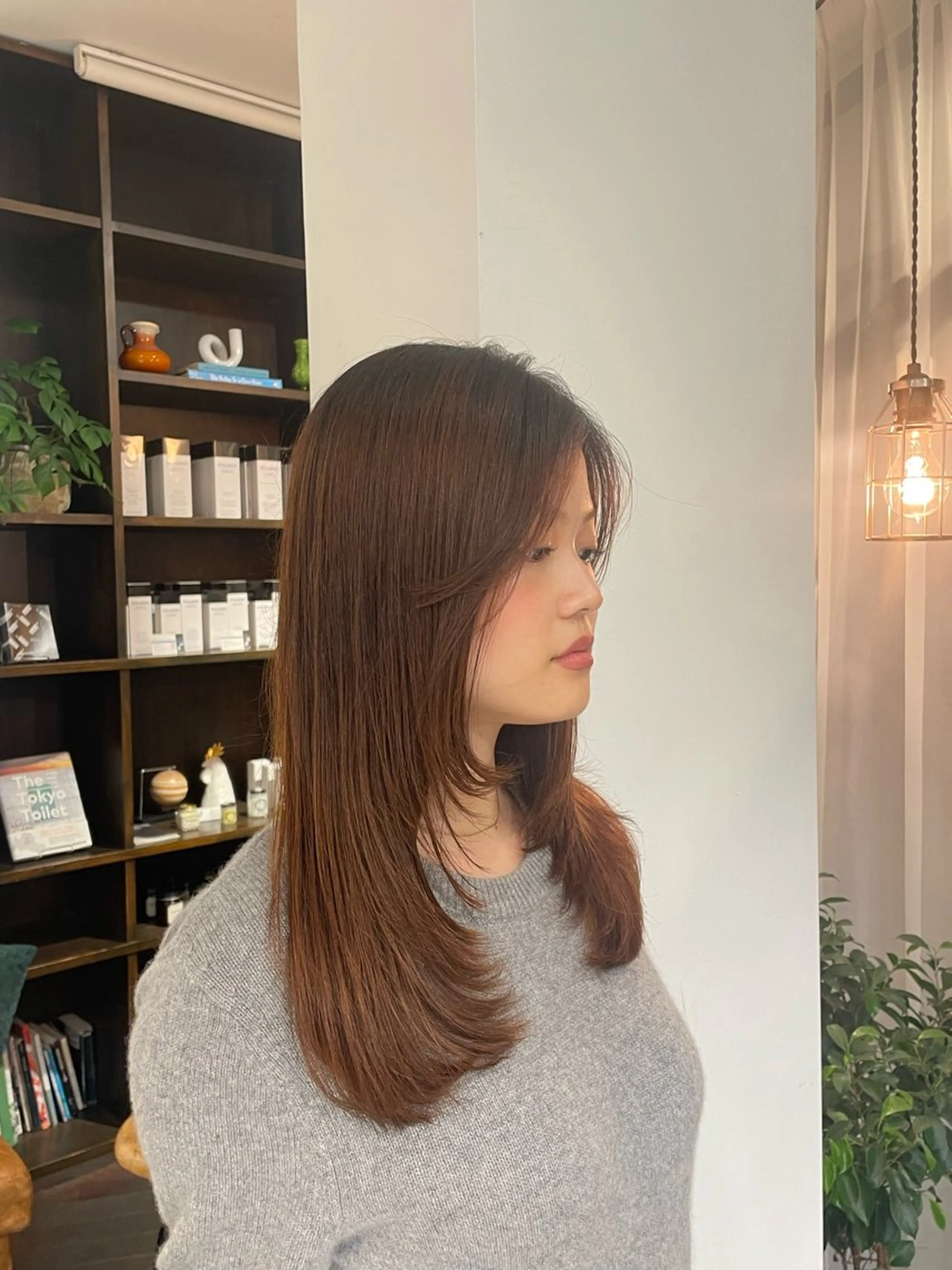 ロング 顔周りカット レイヤーカット 西野 優夏のヘアスタイル