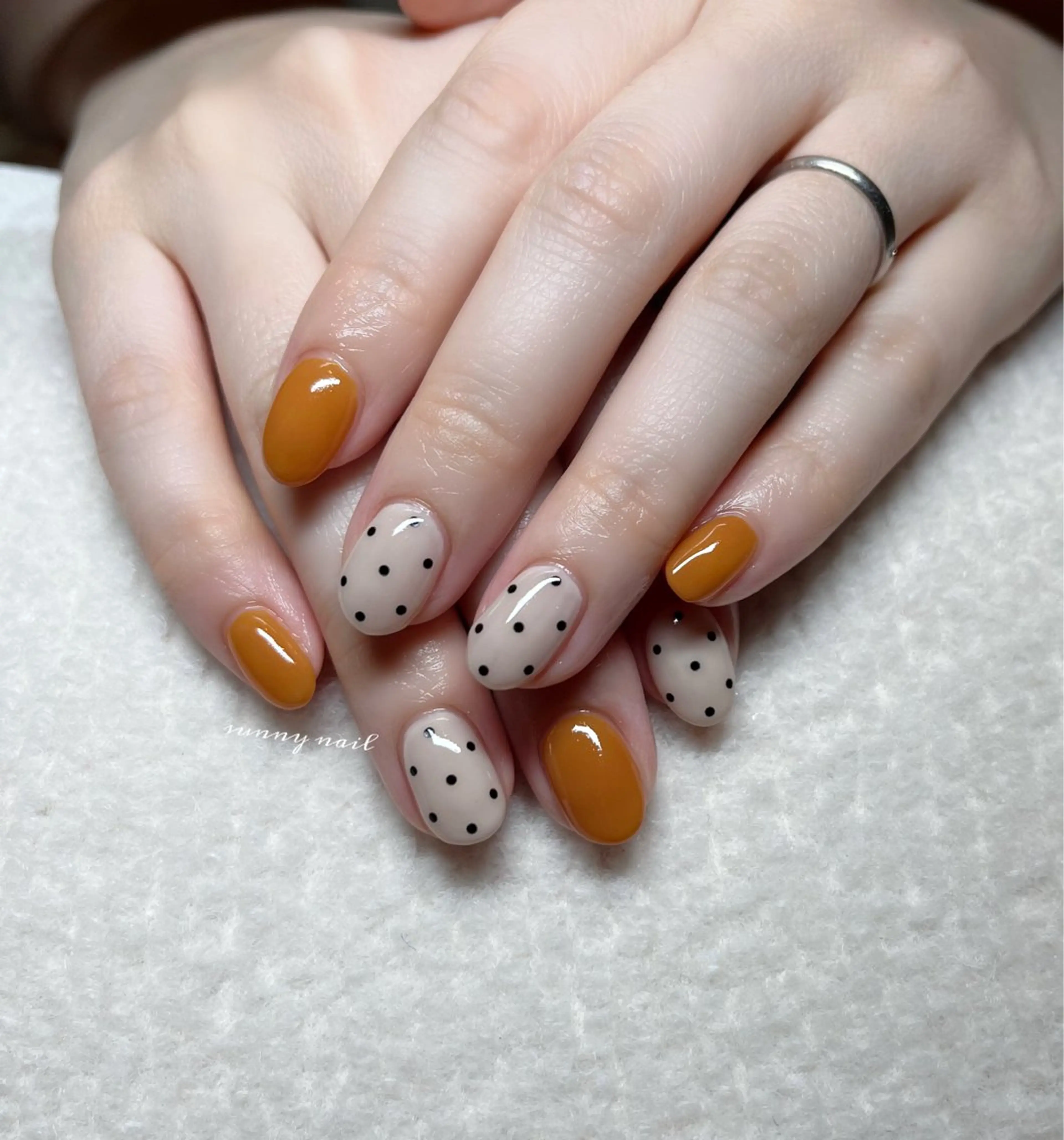 ネイル ドット ジェルネイル オレンジ パラジェル sunny nailのネイルデザイン