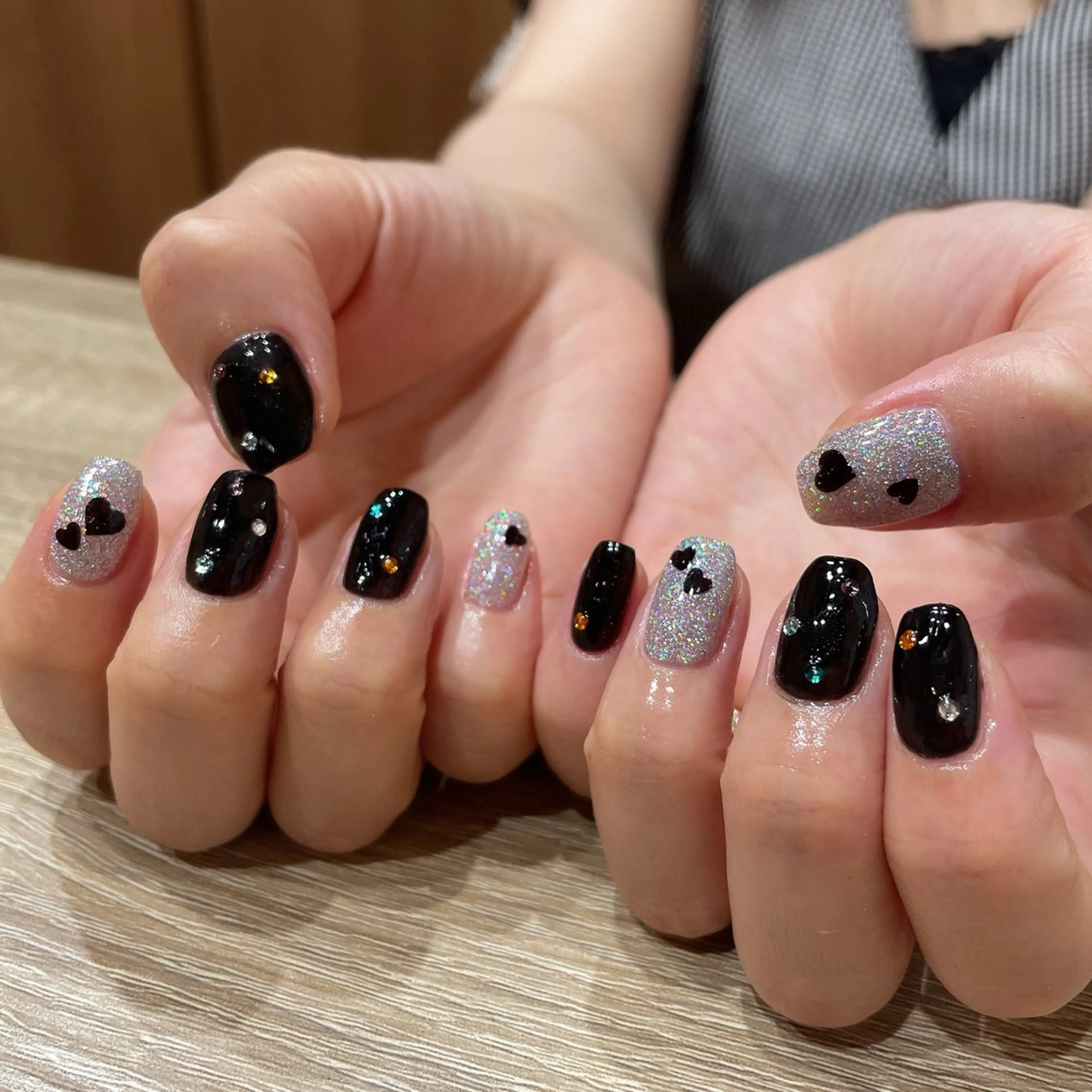 ネイル ストーンネイル ハンドネイル liberté🫧 新小岩のネイルデザイン