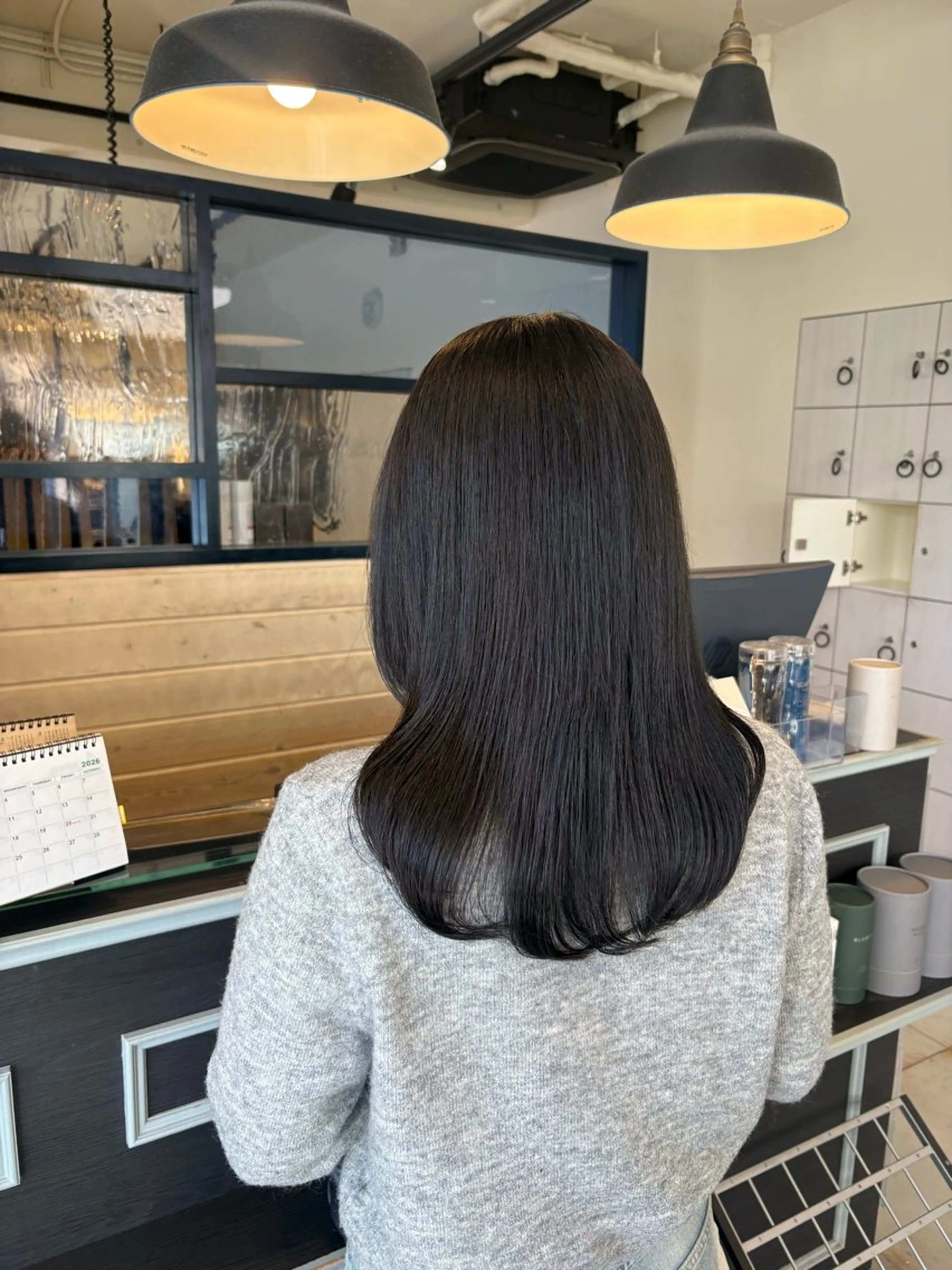 セミロング スナコザワ レナのヘアスタイル