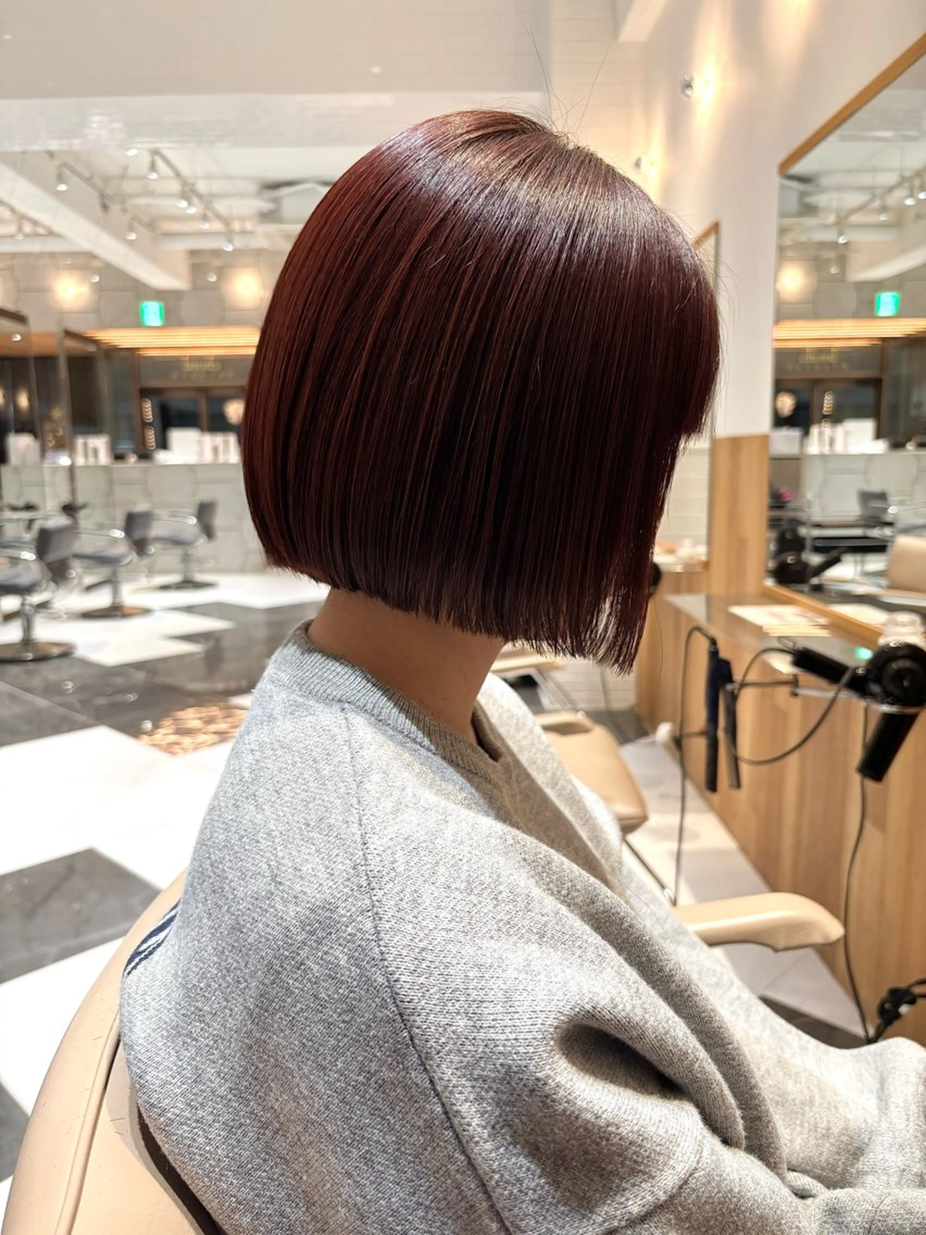 one color🤎の写真