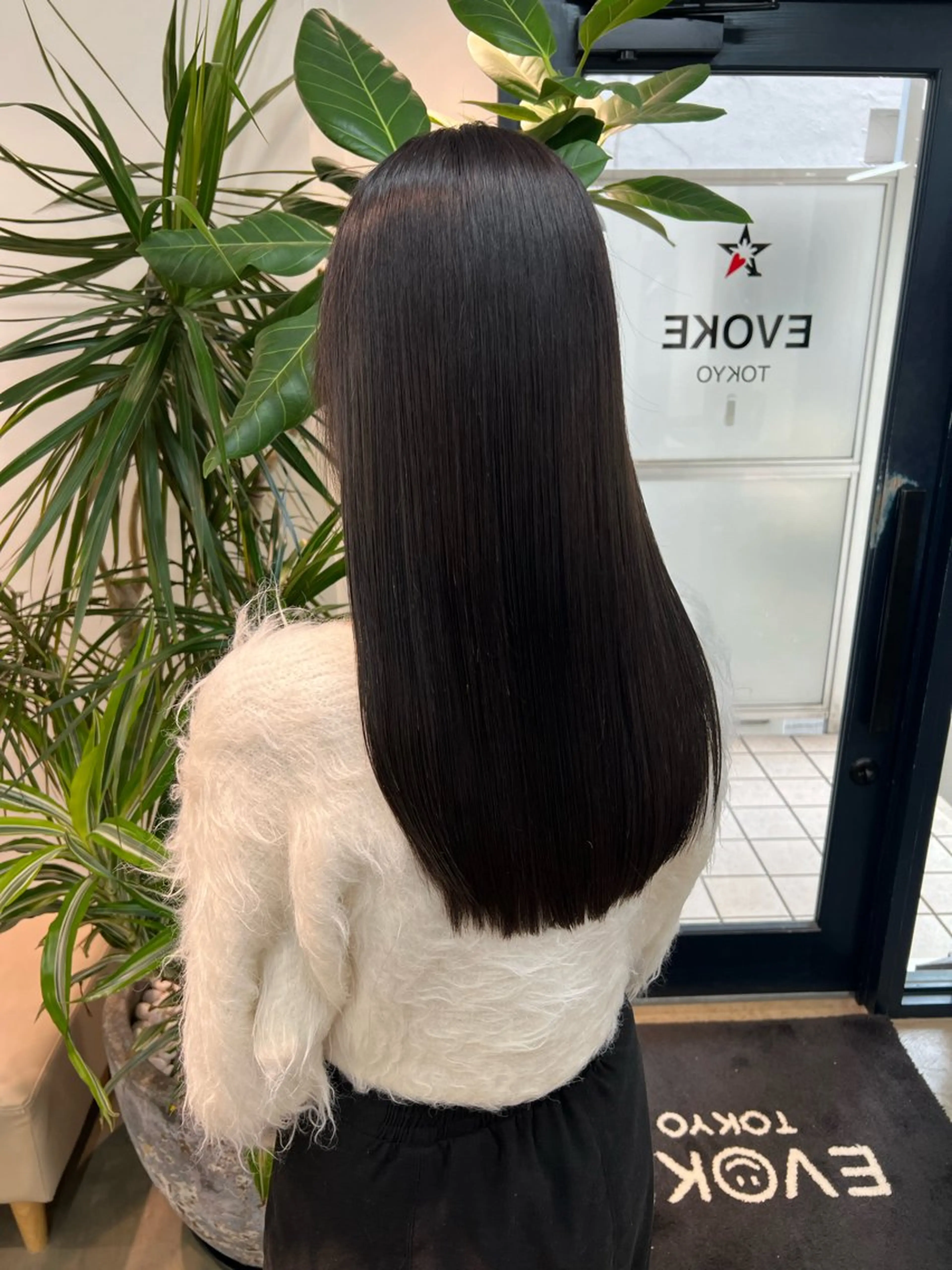 カラー ブリーチ ブリーチなしカラー 山中 欧輔のヘアスタイル