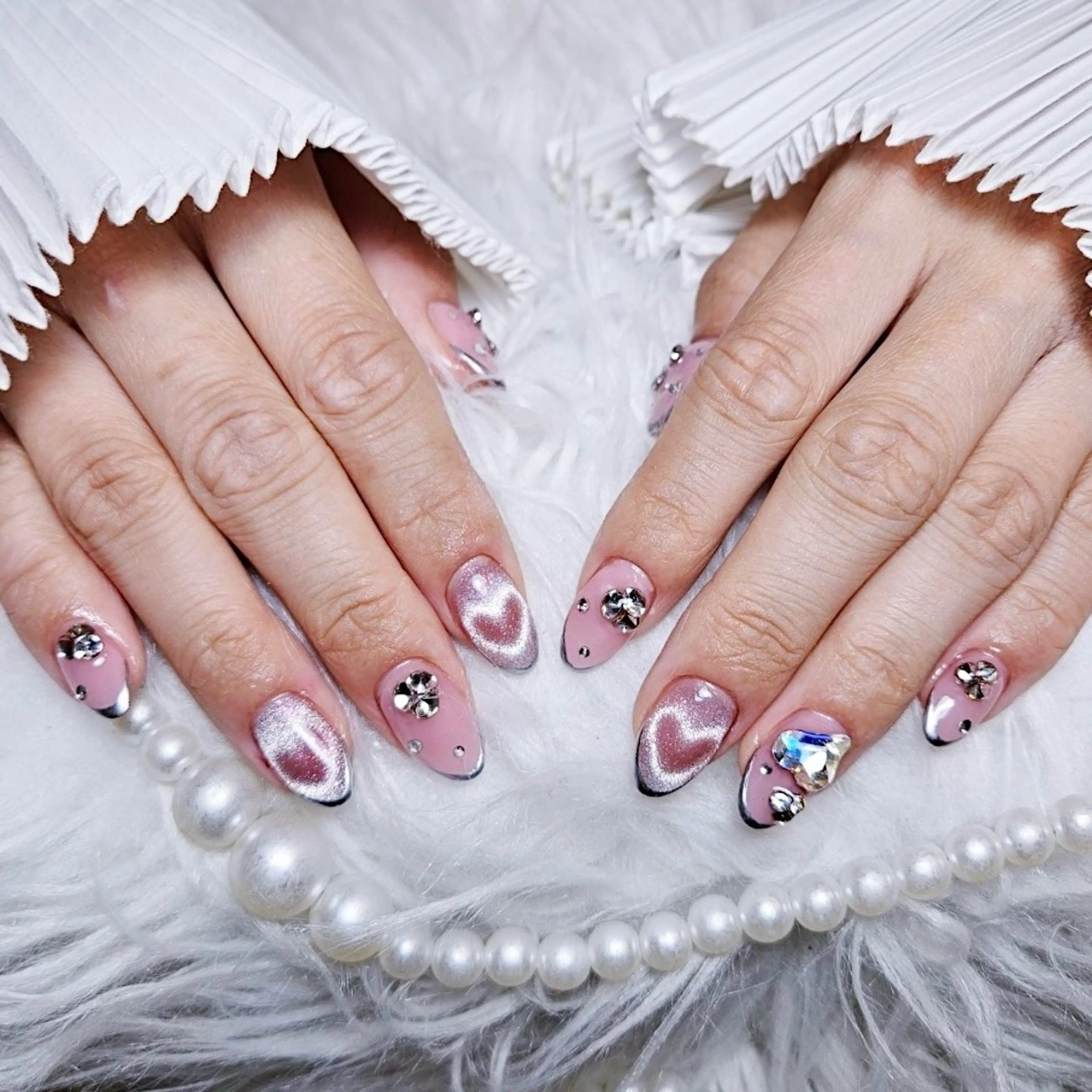 ネイル ハンドネイル 🍭Yun nail hyejin🌸のネイルデザイン